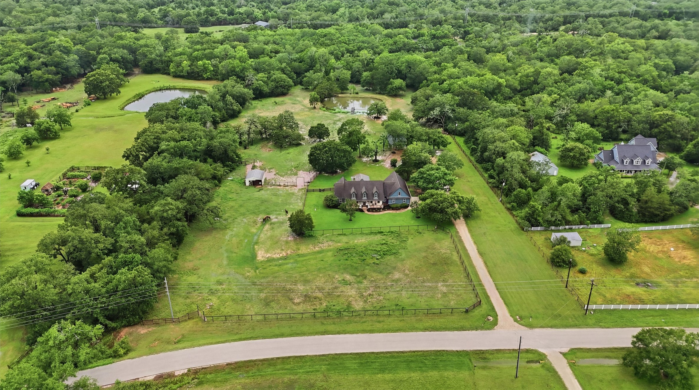 main property photo 36