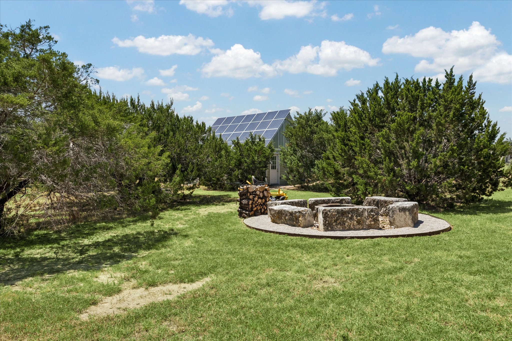 main property photo 26