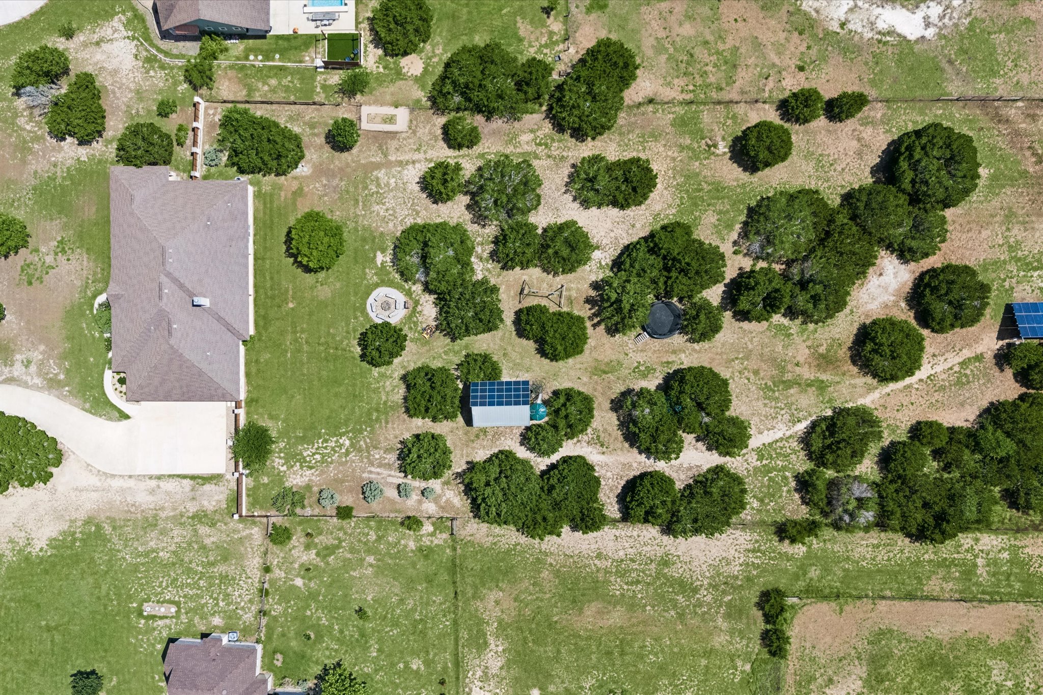 main property photo 32