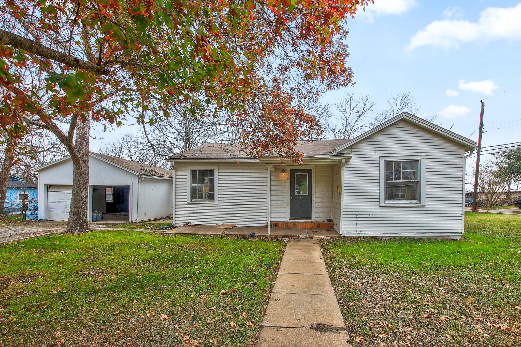 main property photo 14