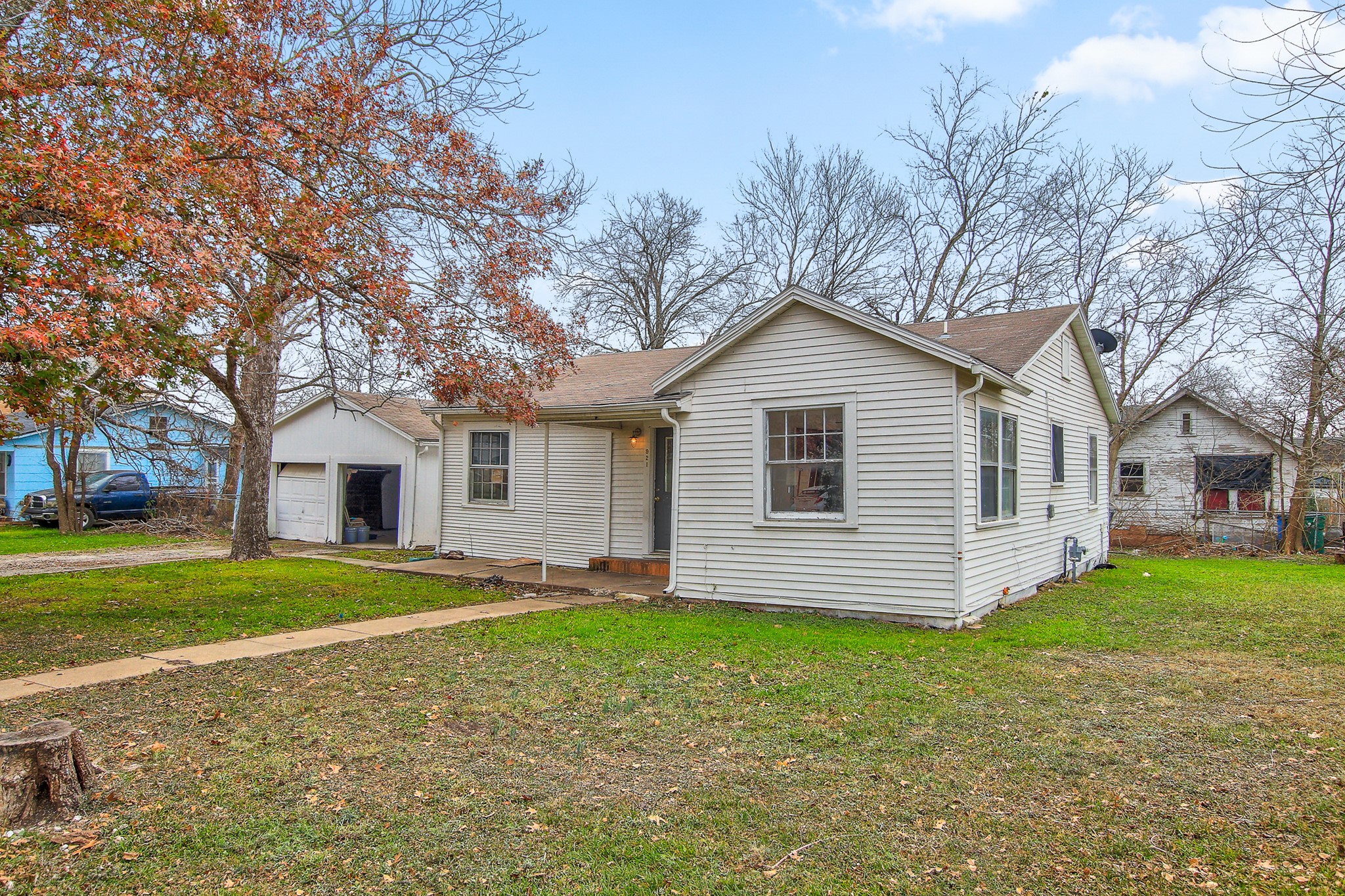 main property photo 7