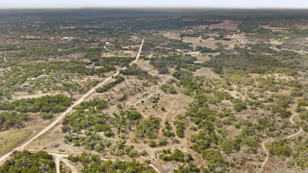 main property photo 9