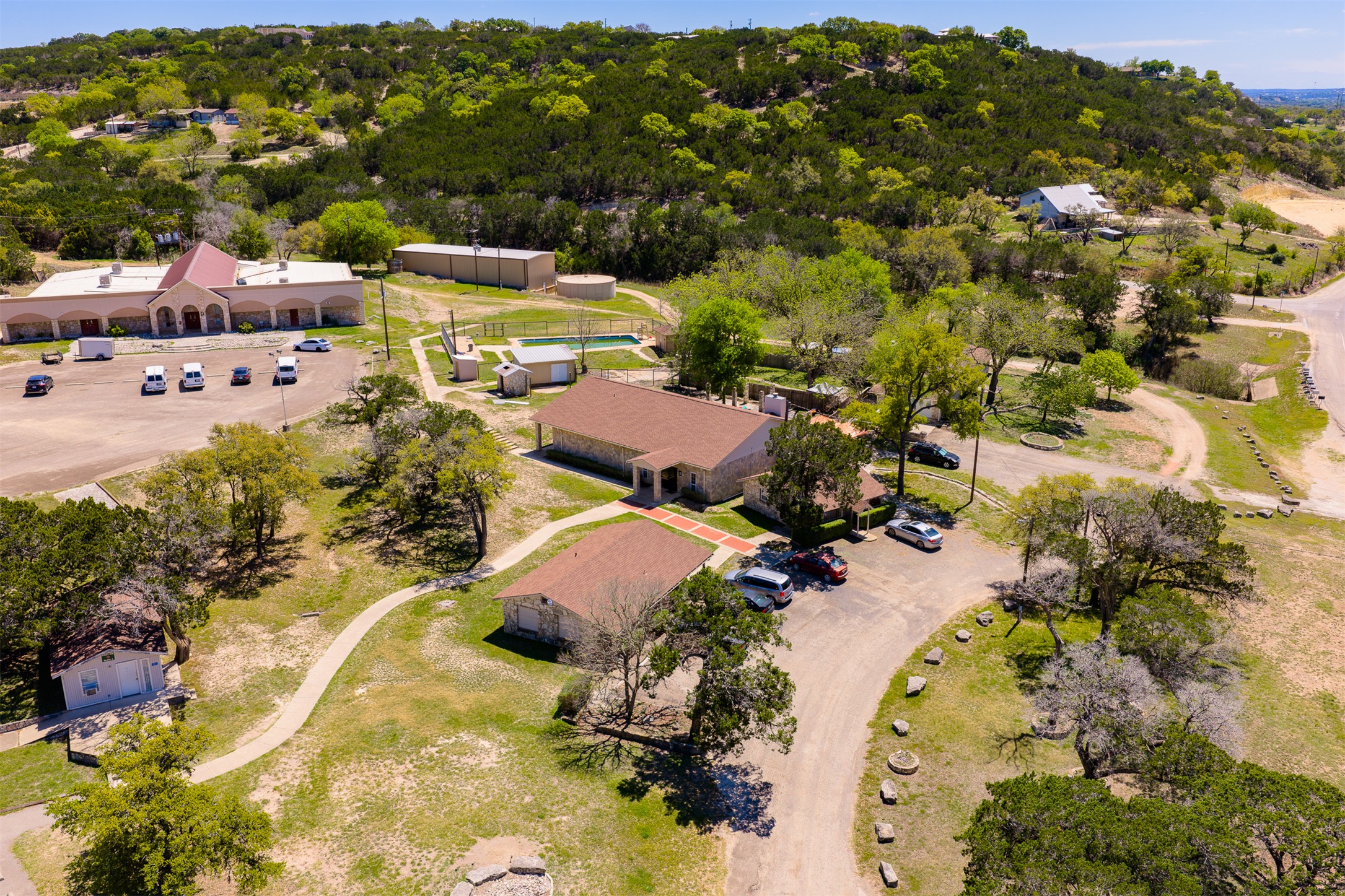 main property photo 15