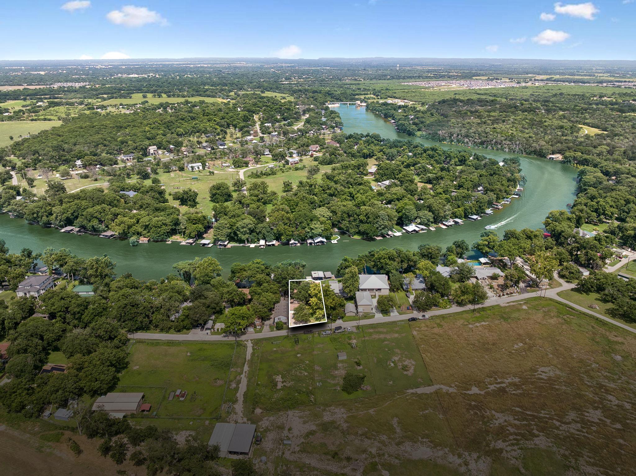 main property photo 5