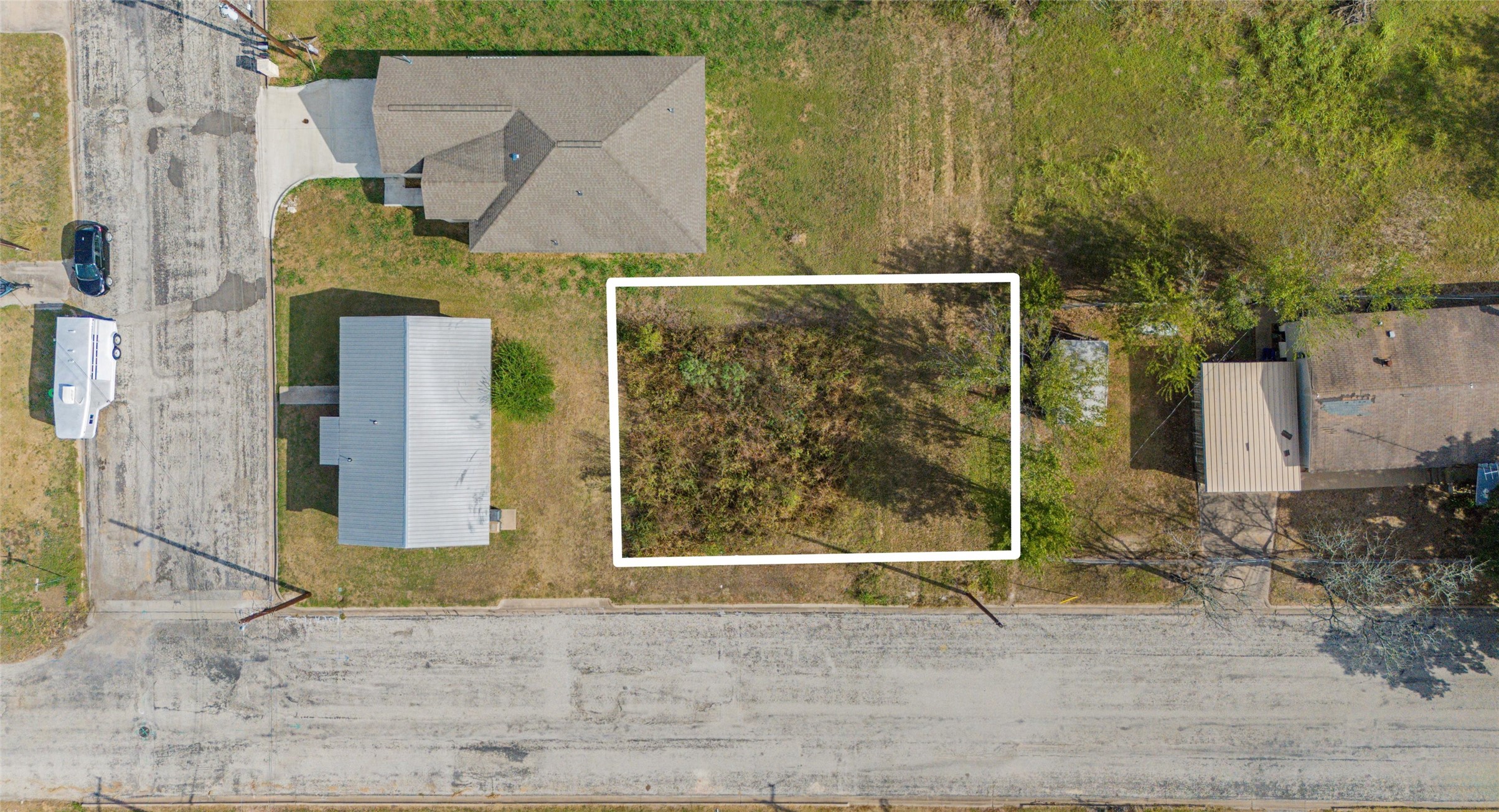 main property photo 6