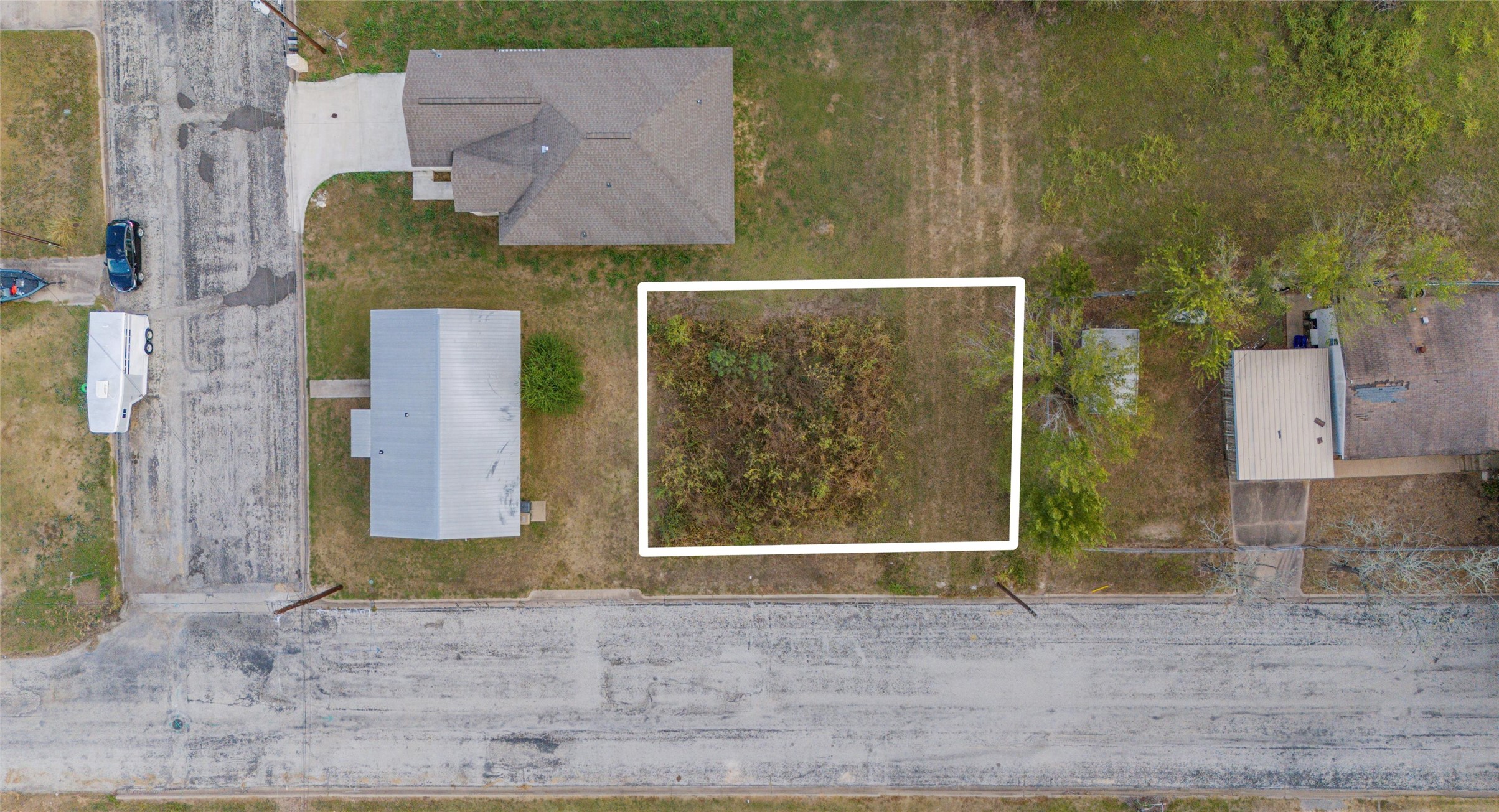 main property photo 8