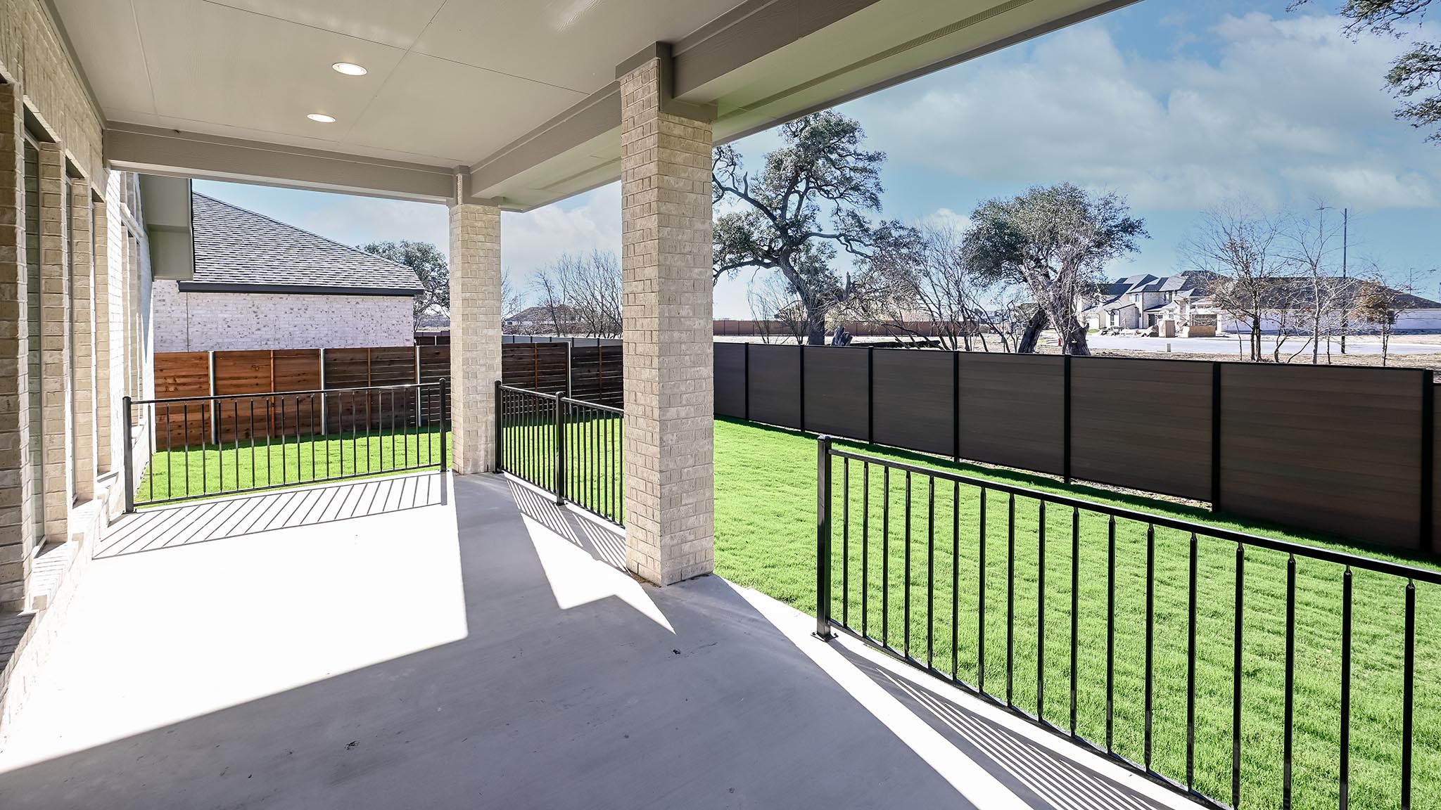 main property photo 26