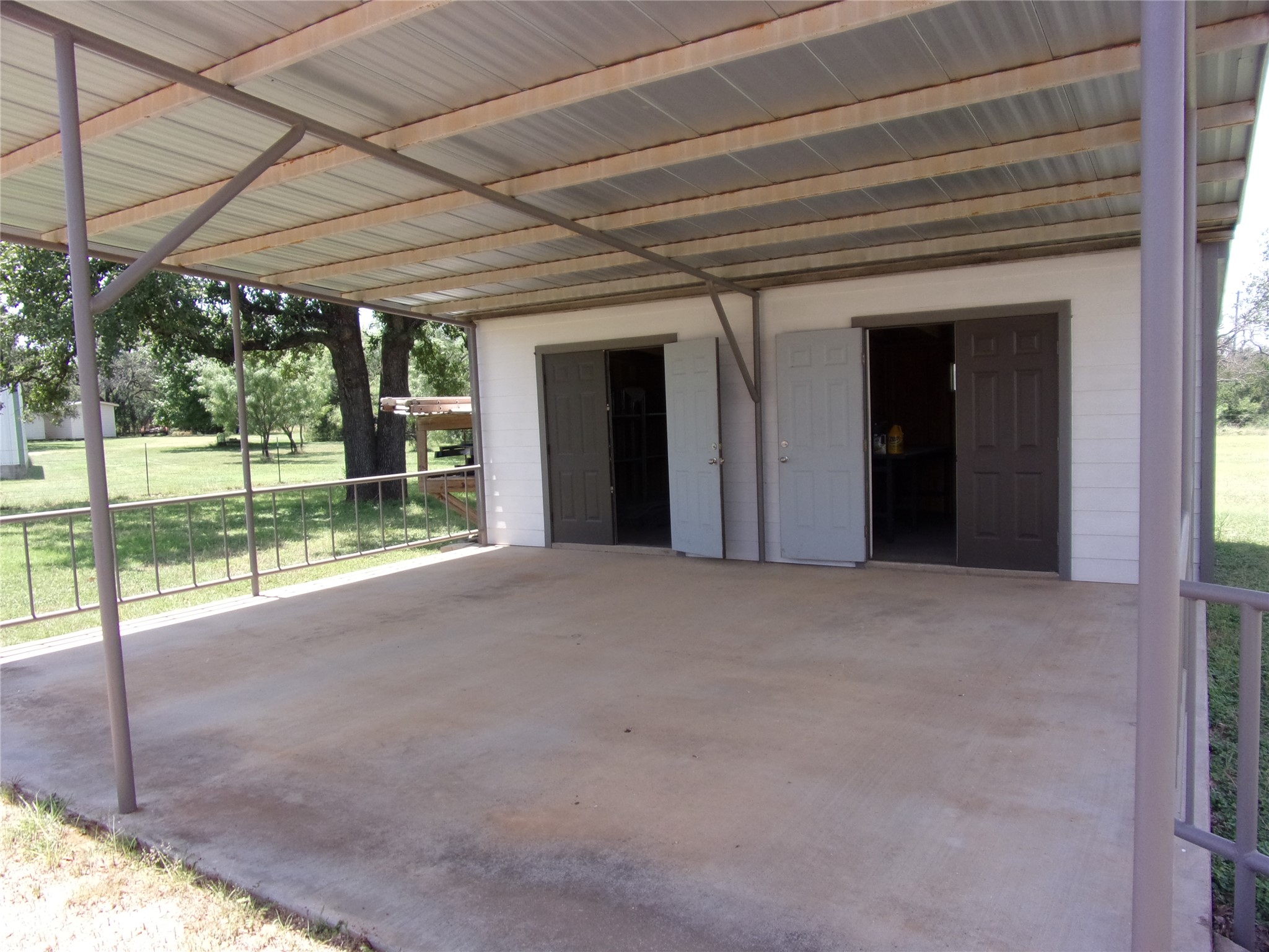 main property photo 15