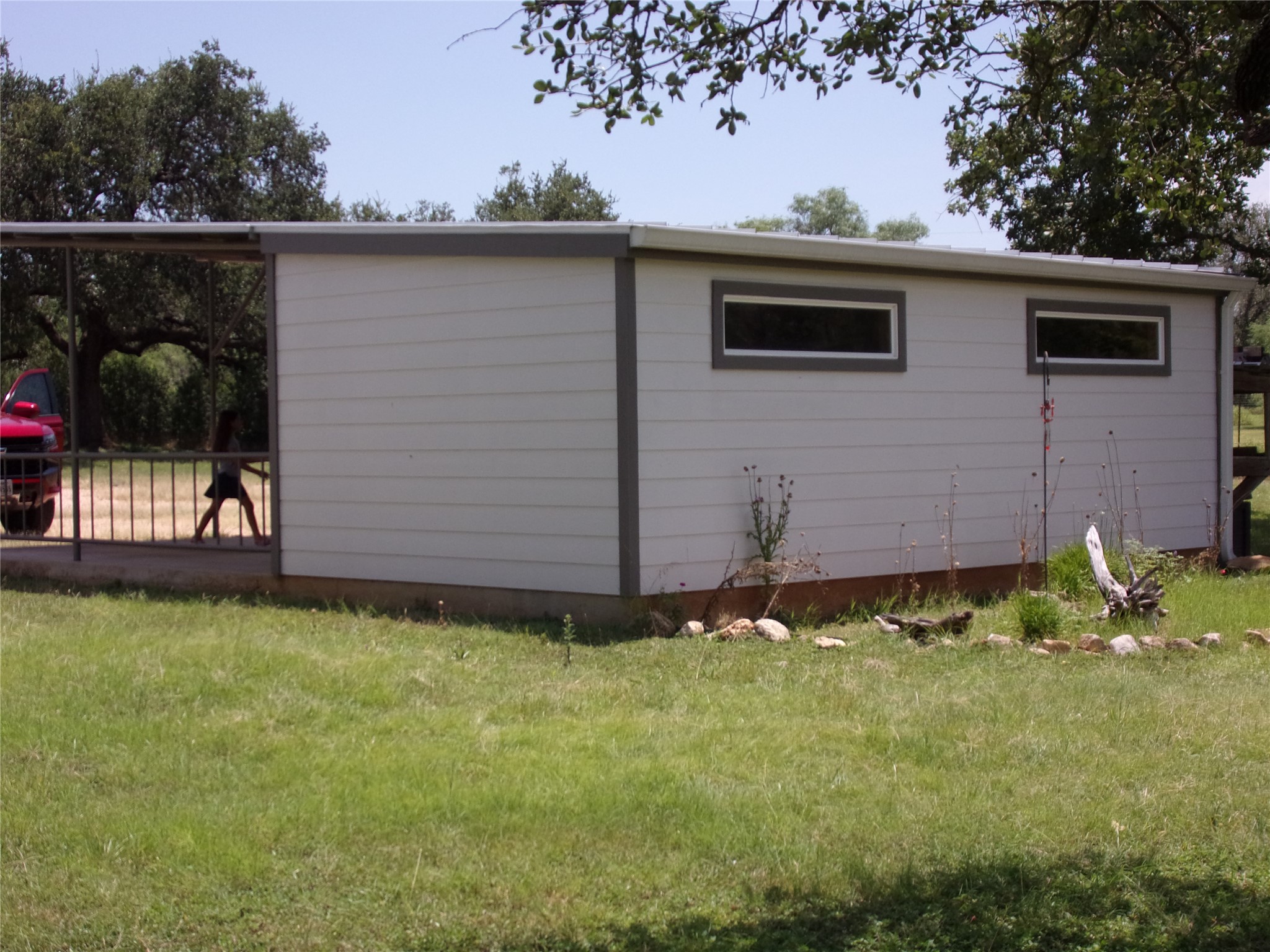 main property photo 16