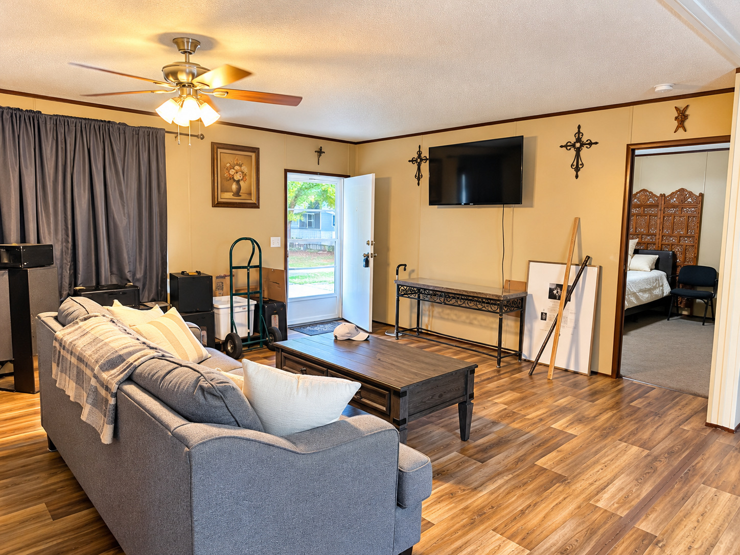 main property photo 4