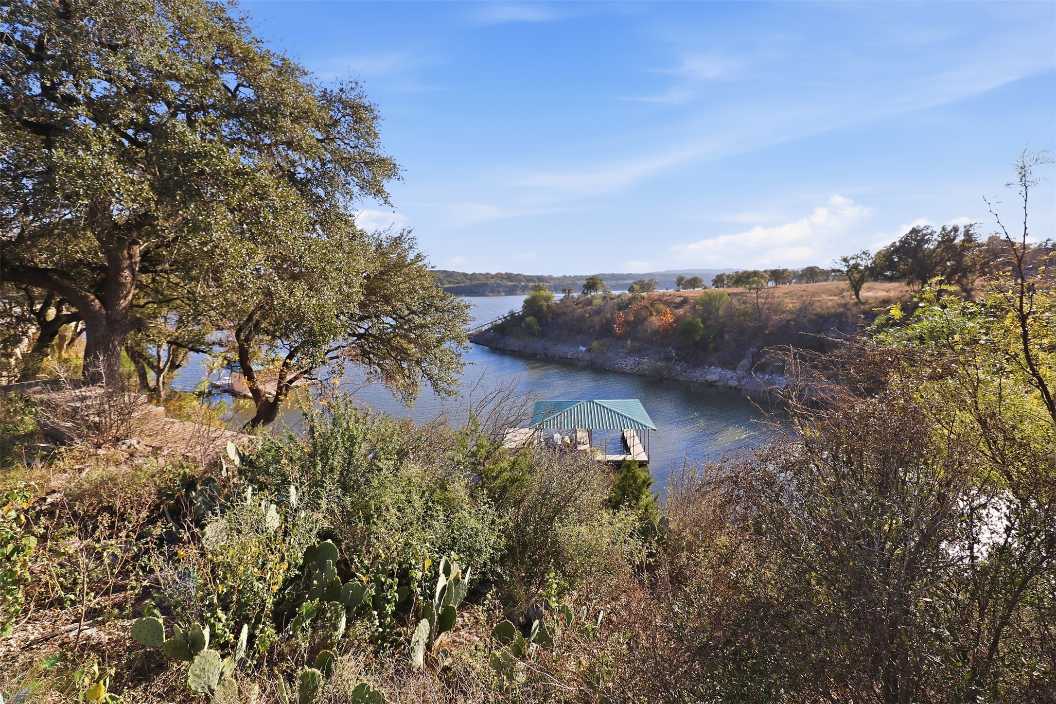 main property photo 22