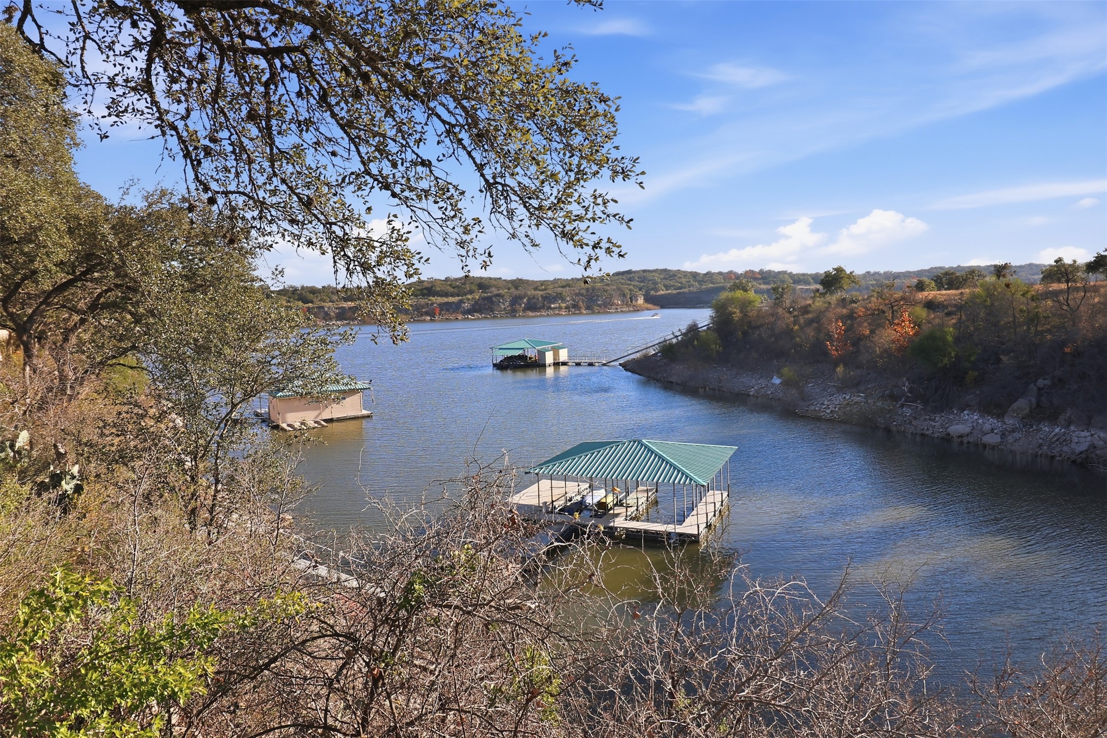main property photo 25