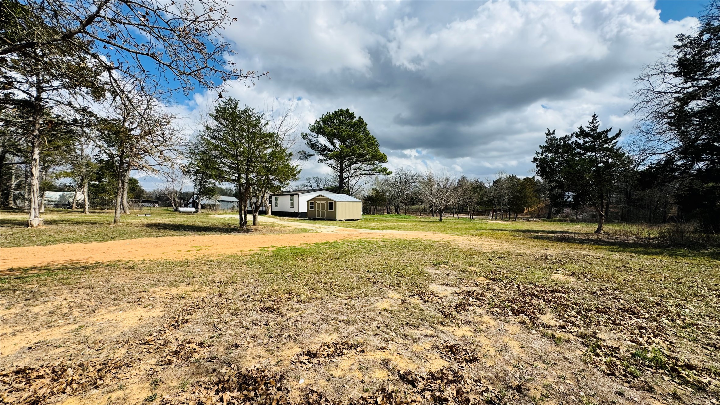 main property photo 22