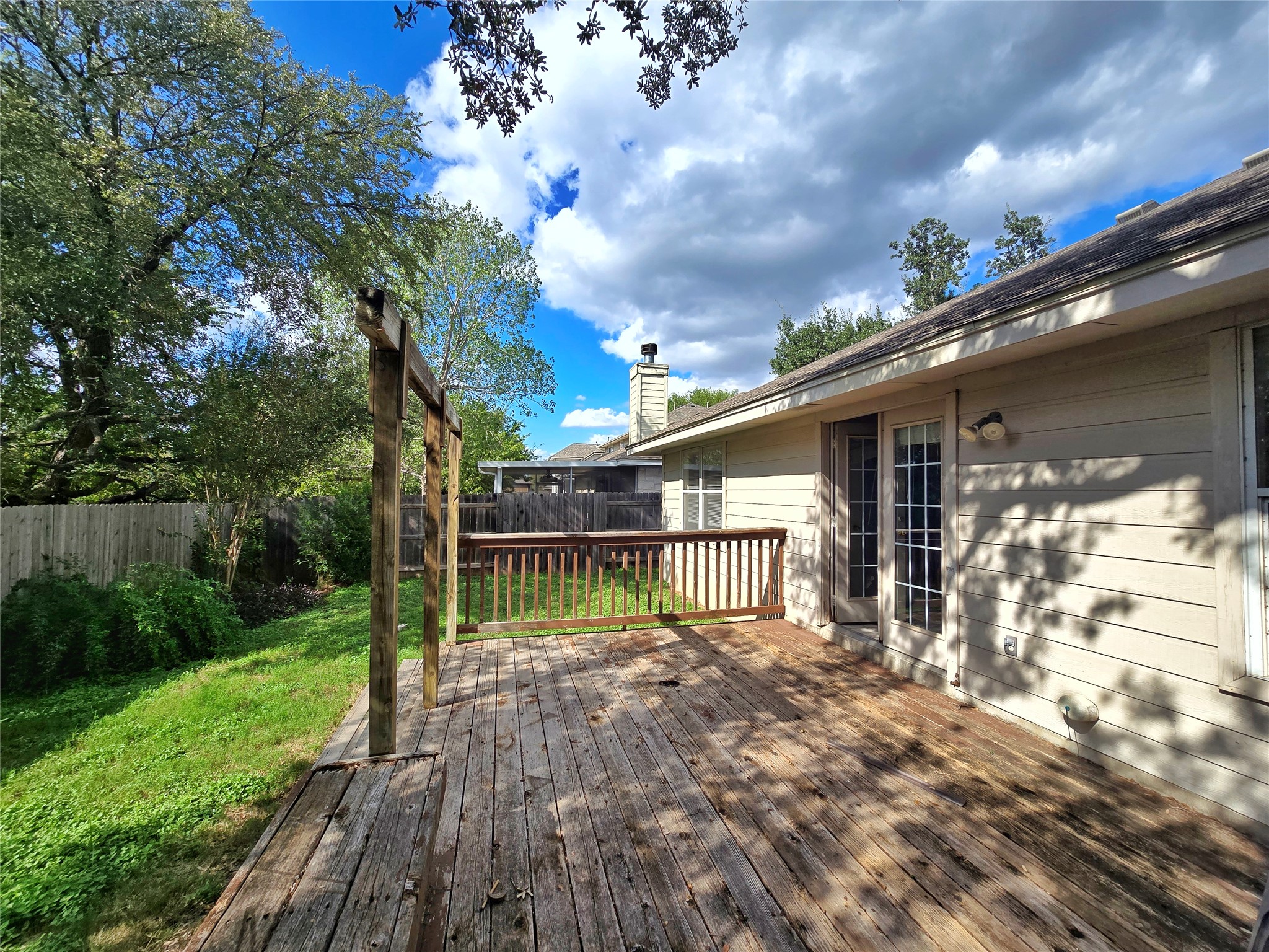 main property photo 20