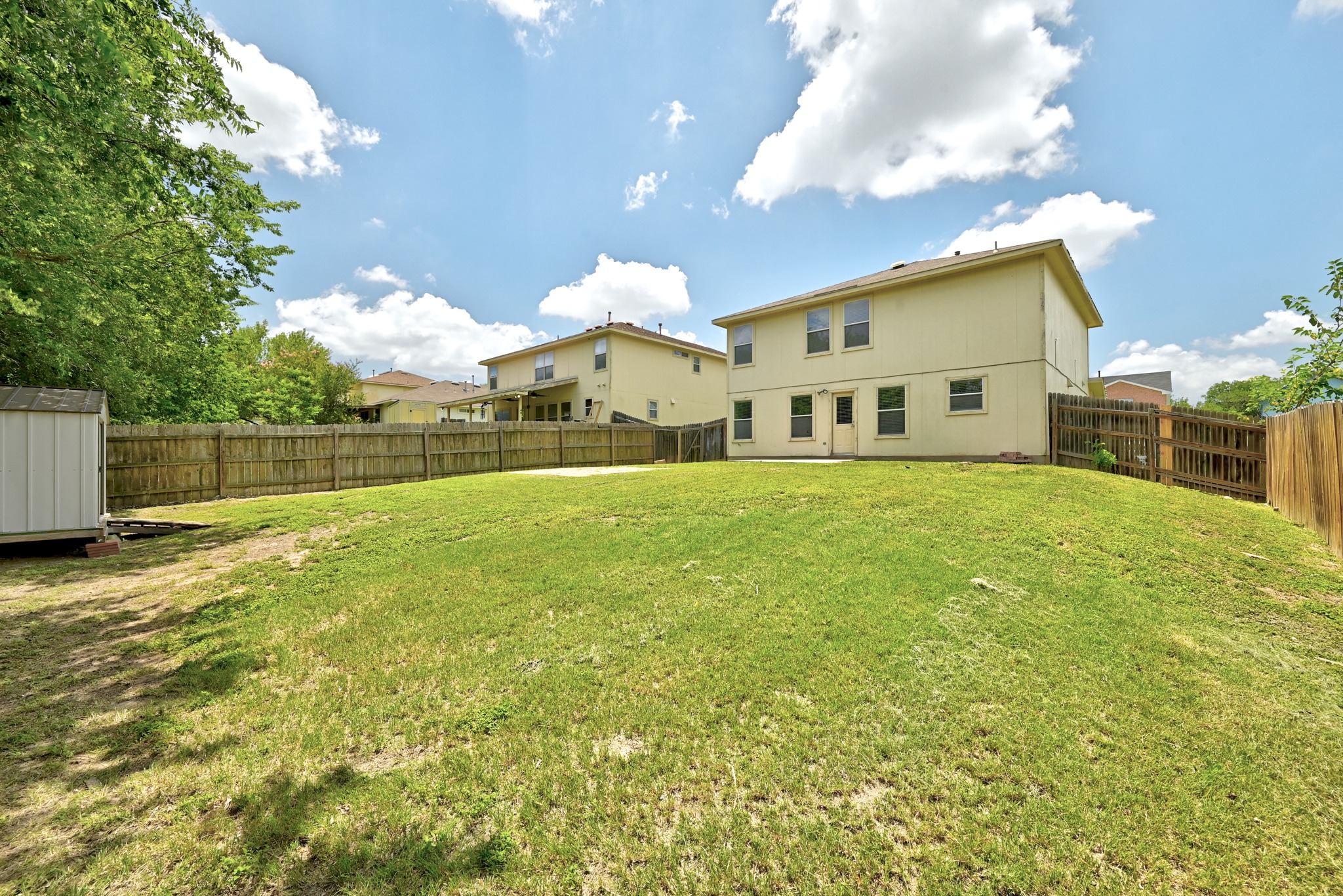 main property photo 29