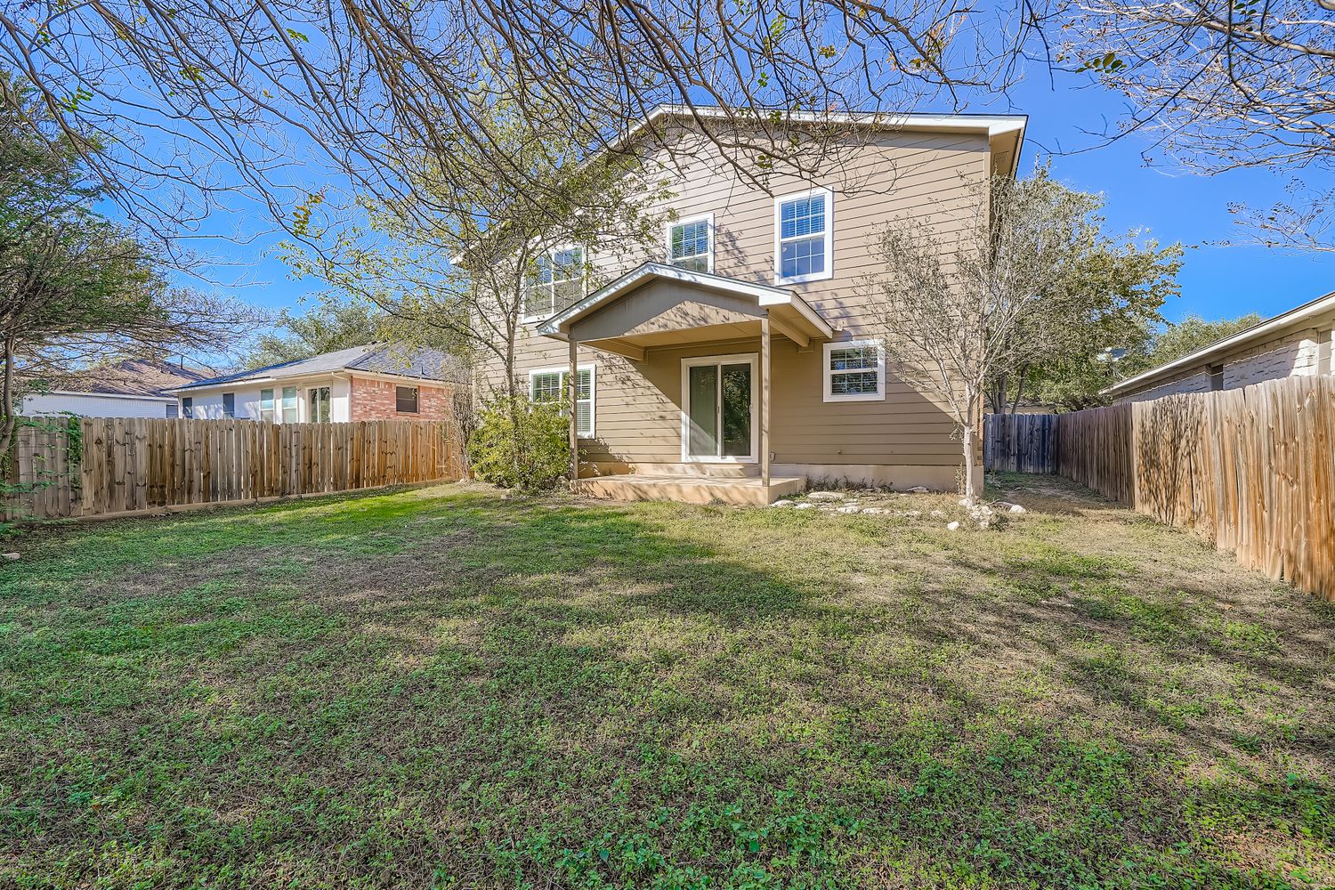 main property photo 27