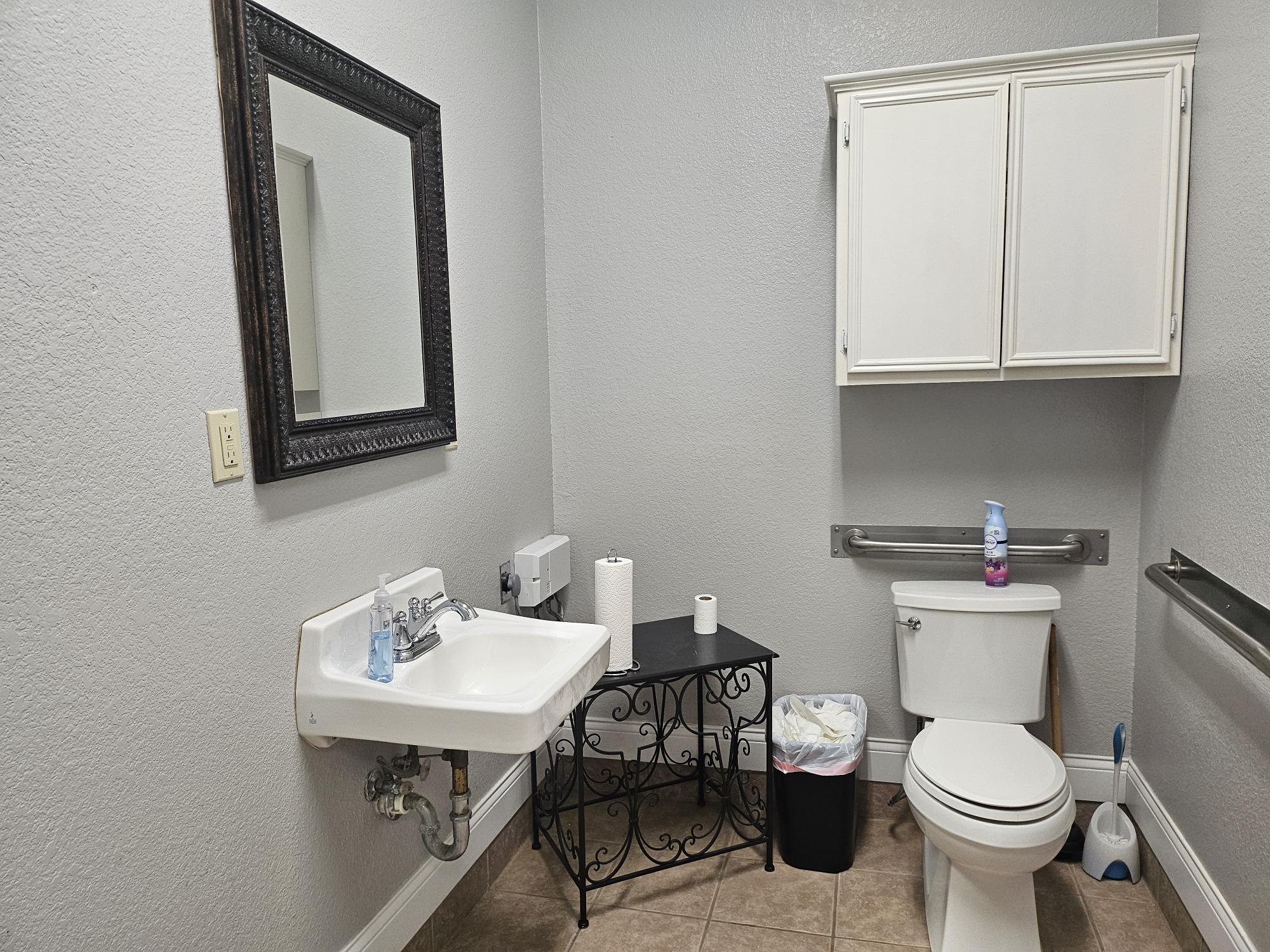 main property photo 7