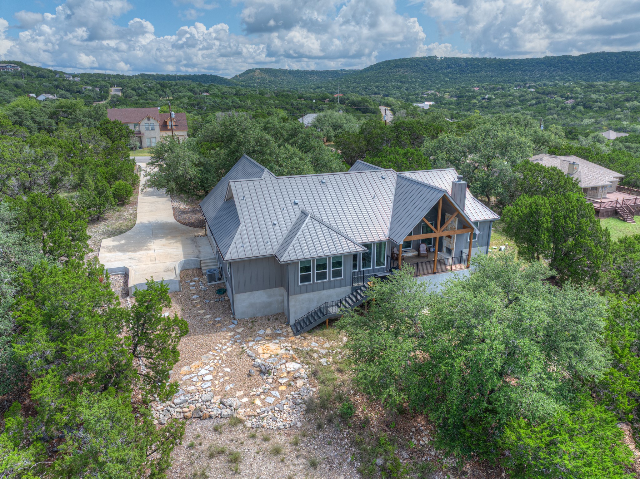 main property photo 38