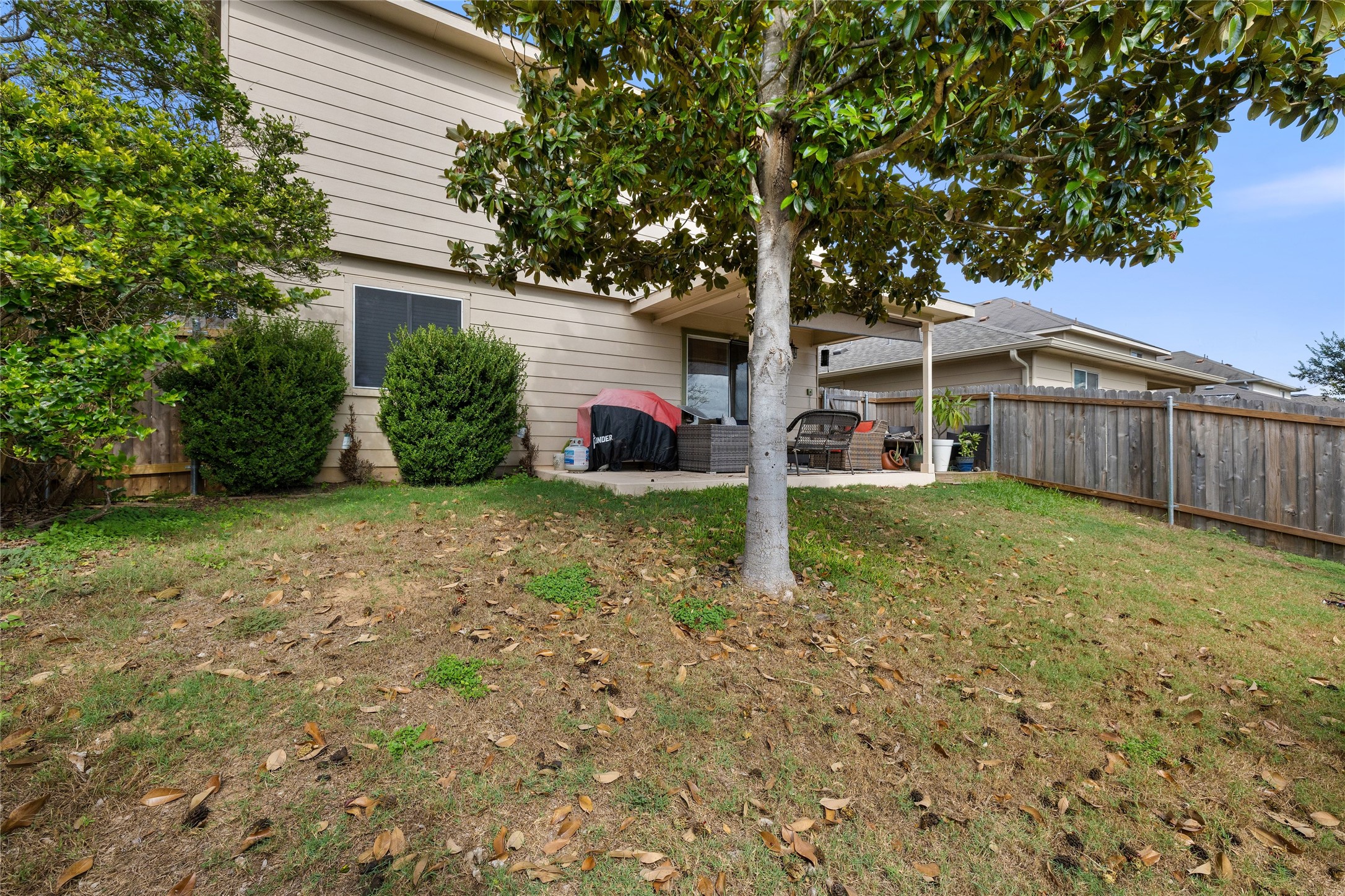 main property photo 27