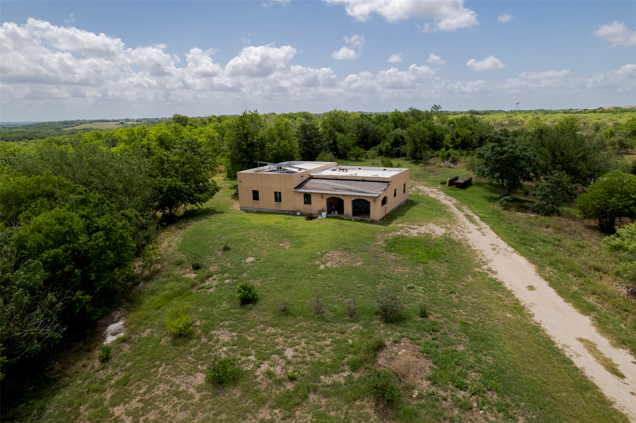 main property photo 6