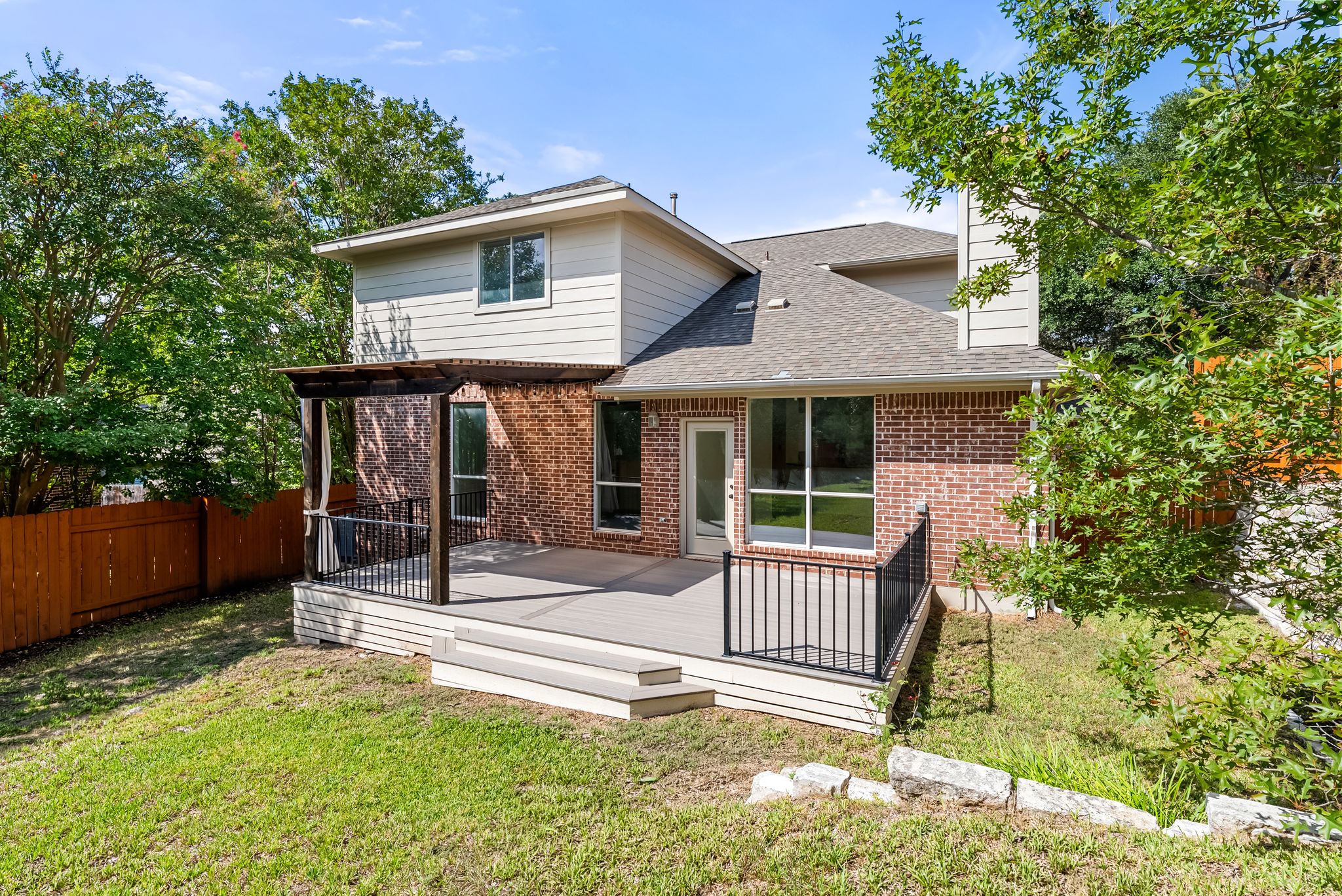 main property photo 32