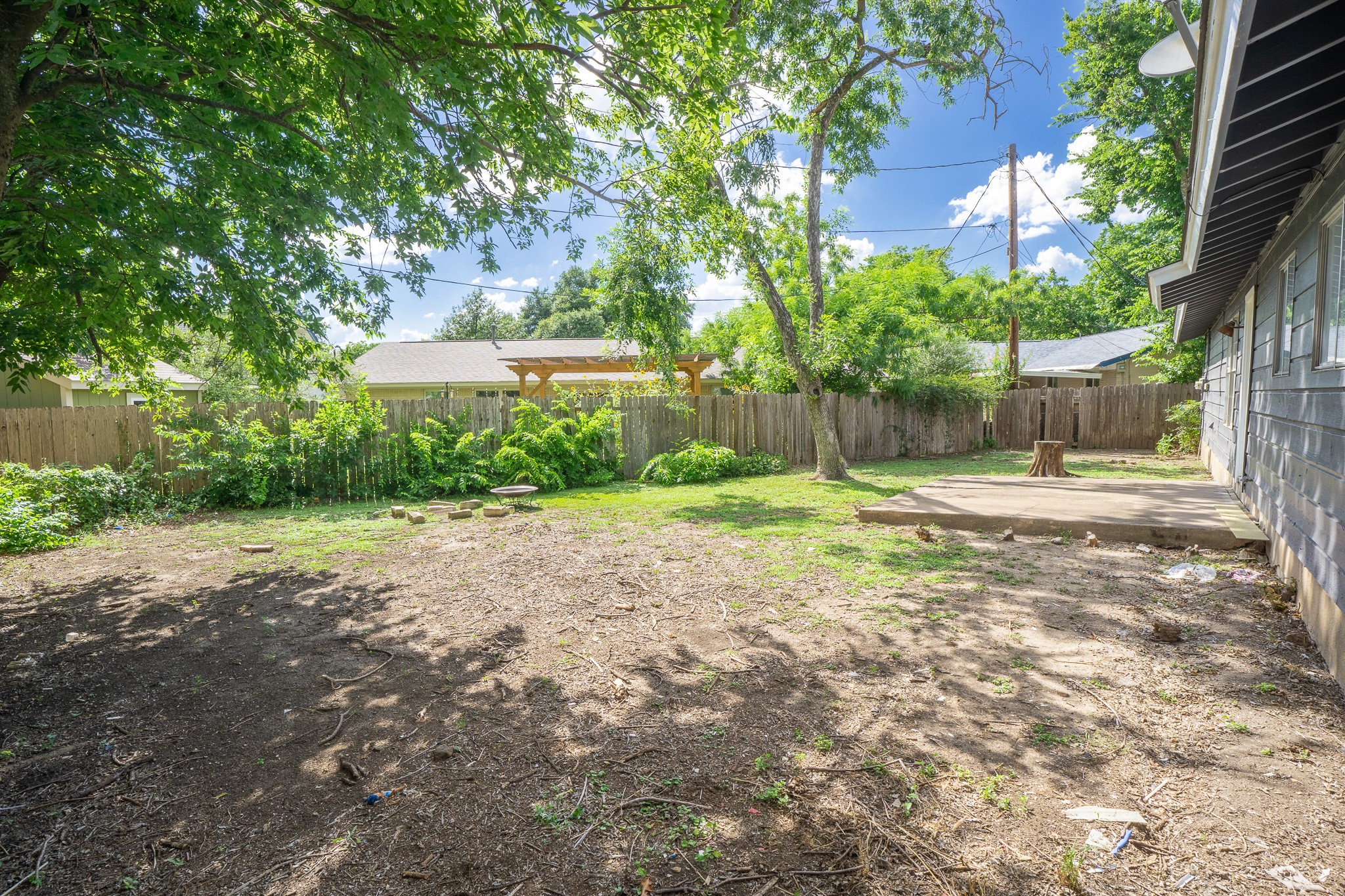 main property photo 31