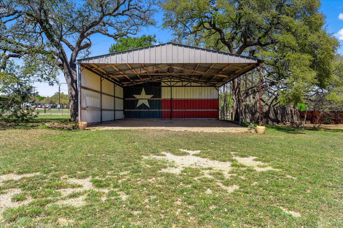 main property photo 29
