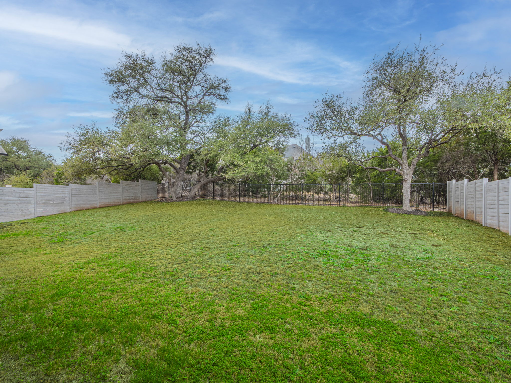 main property photo 36