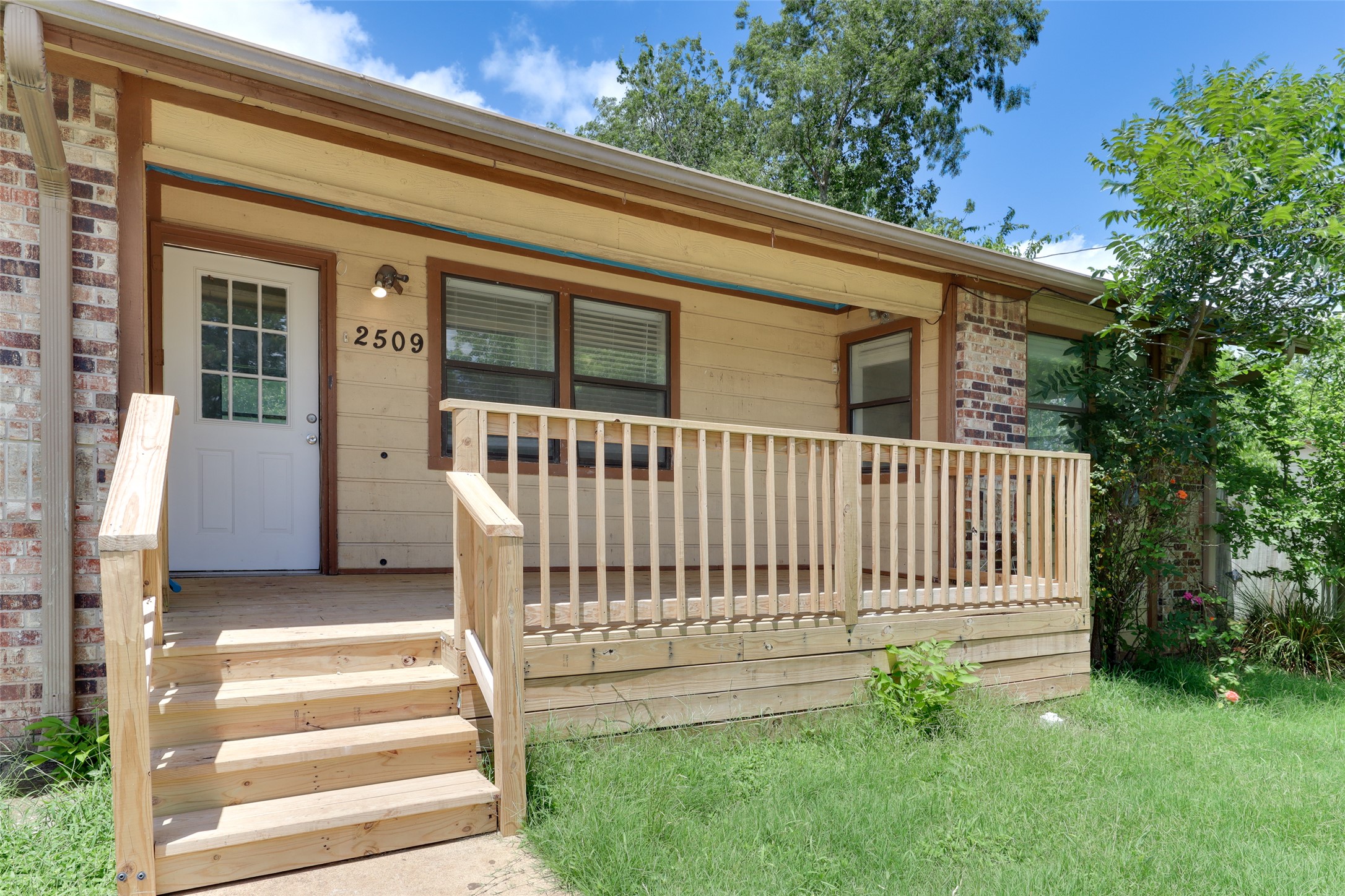 main property photo 2