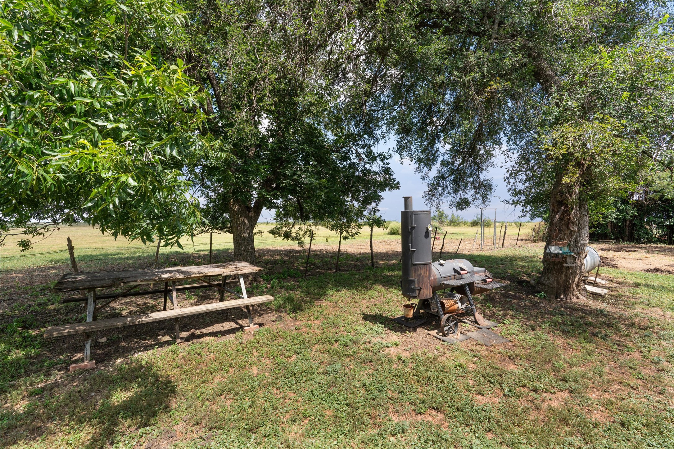 main property photo 17