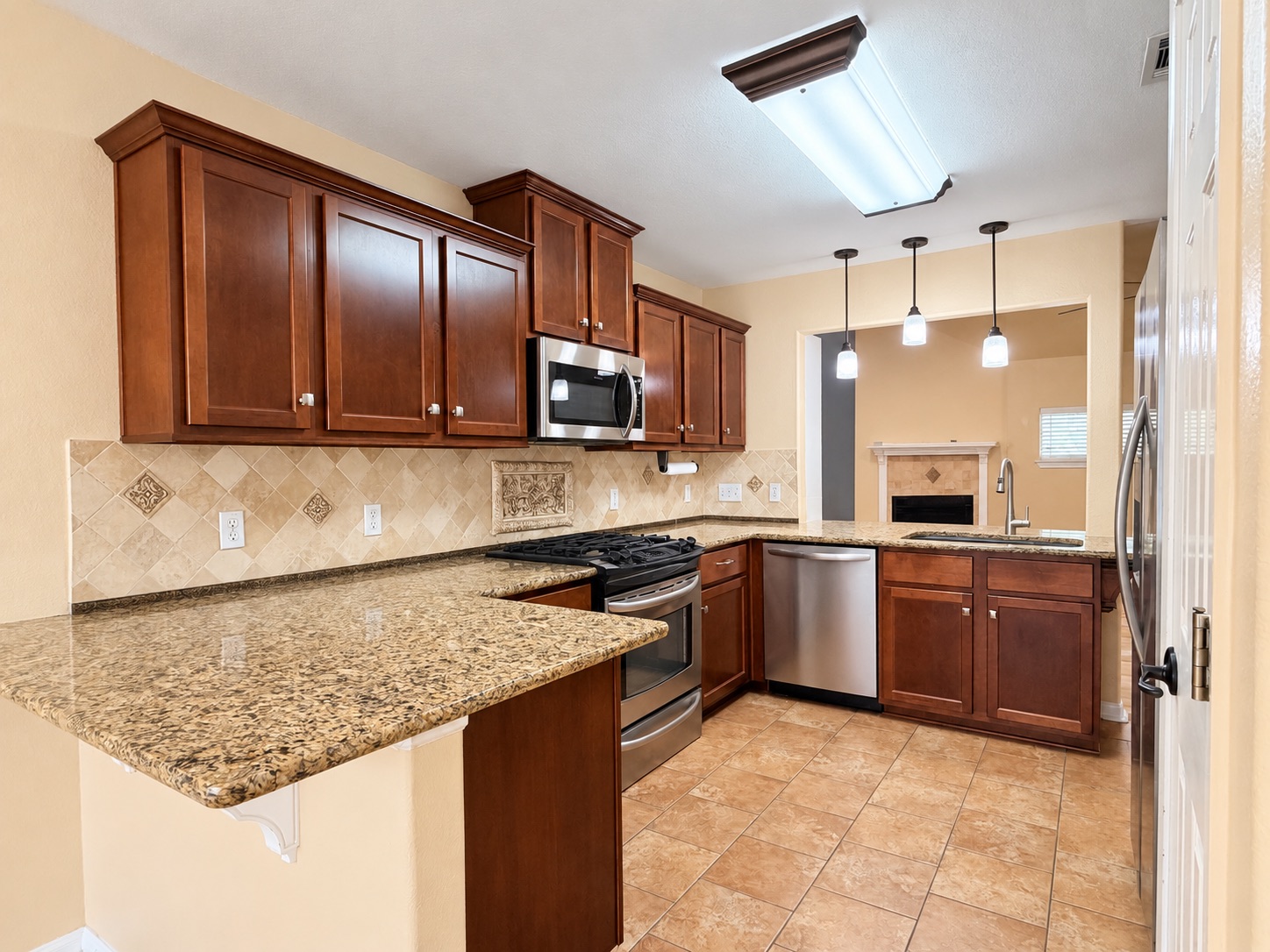 main property photo 8