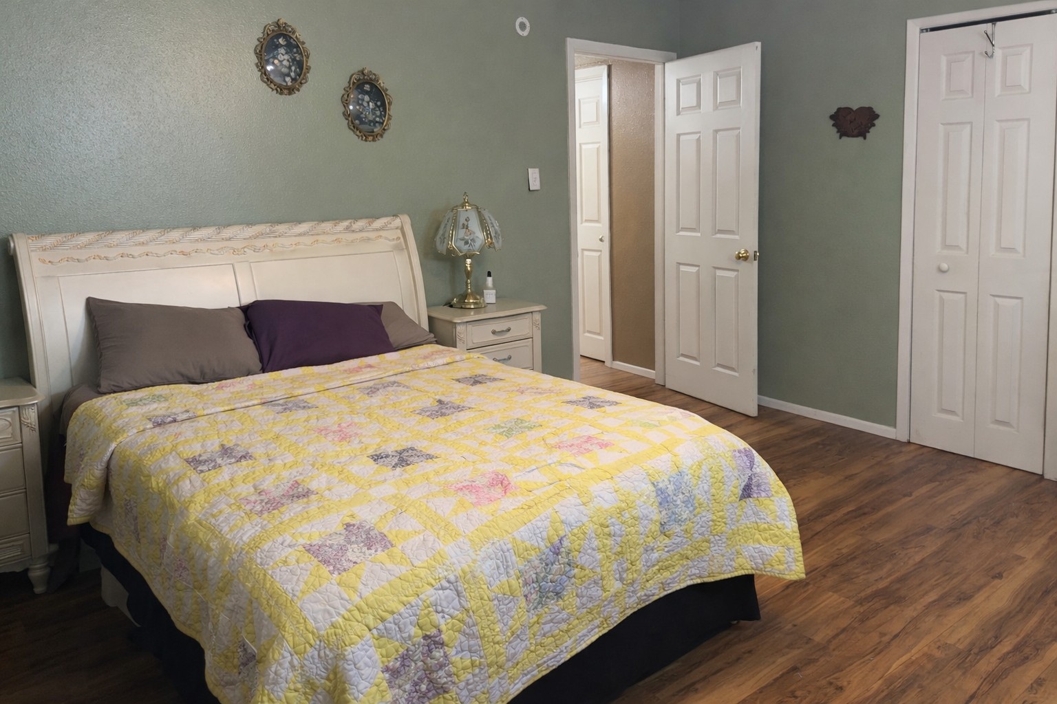 main property photo 11