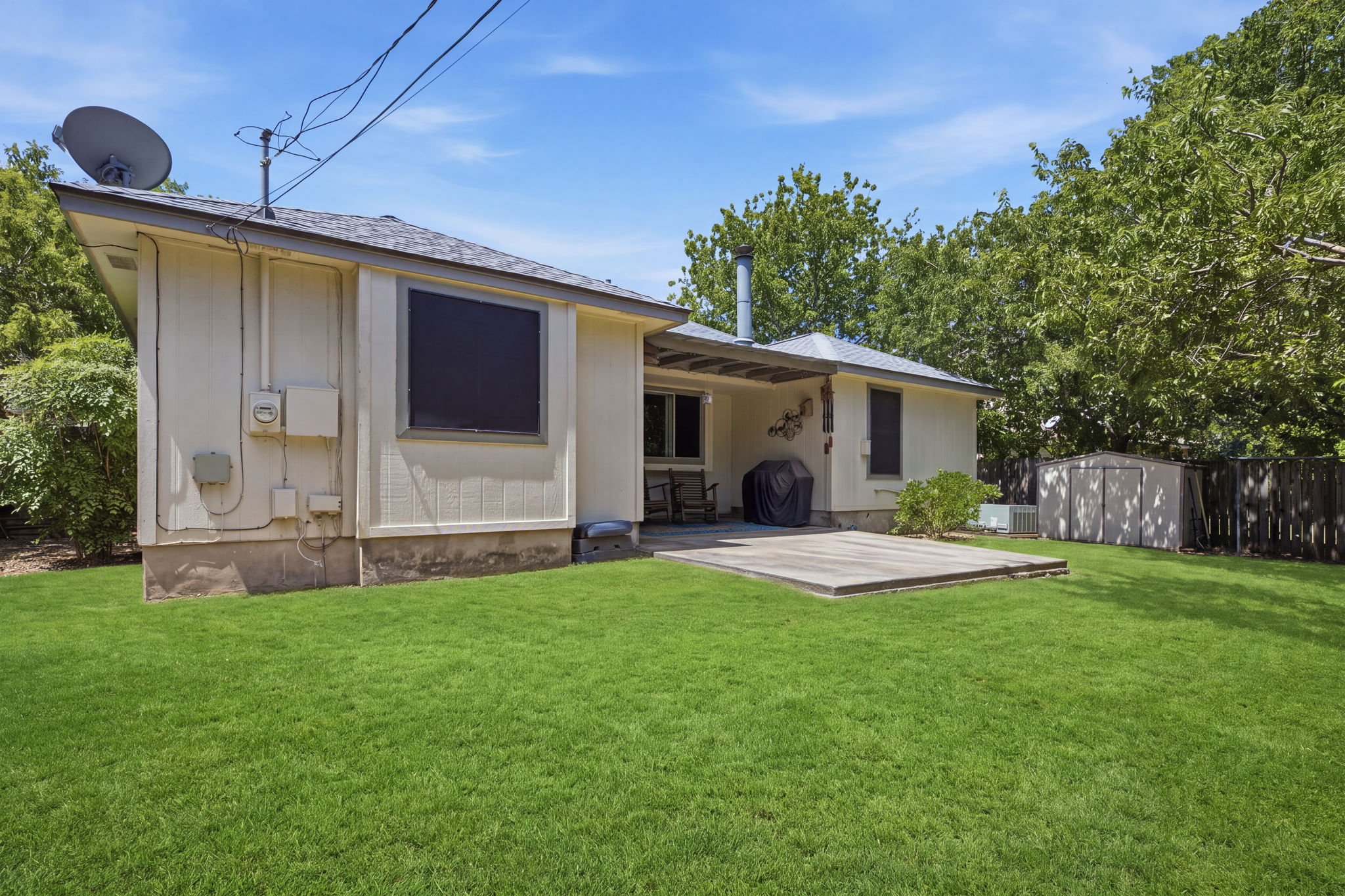 main property photo 23