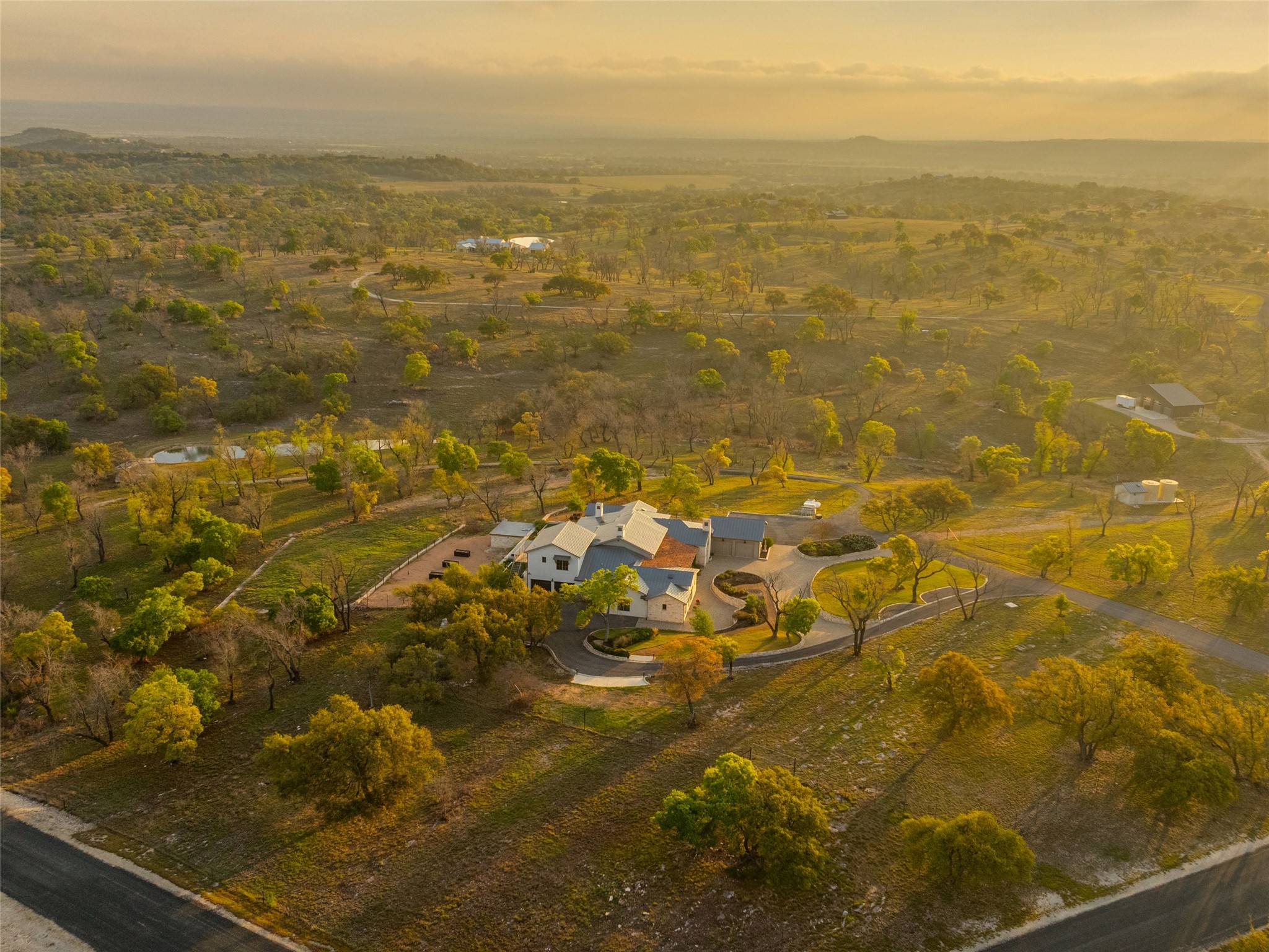 main property photo 29