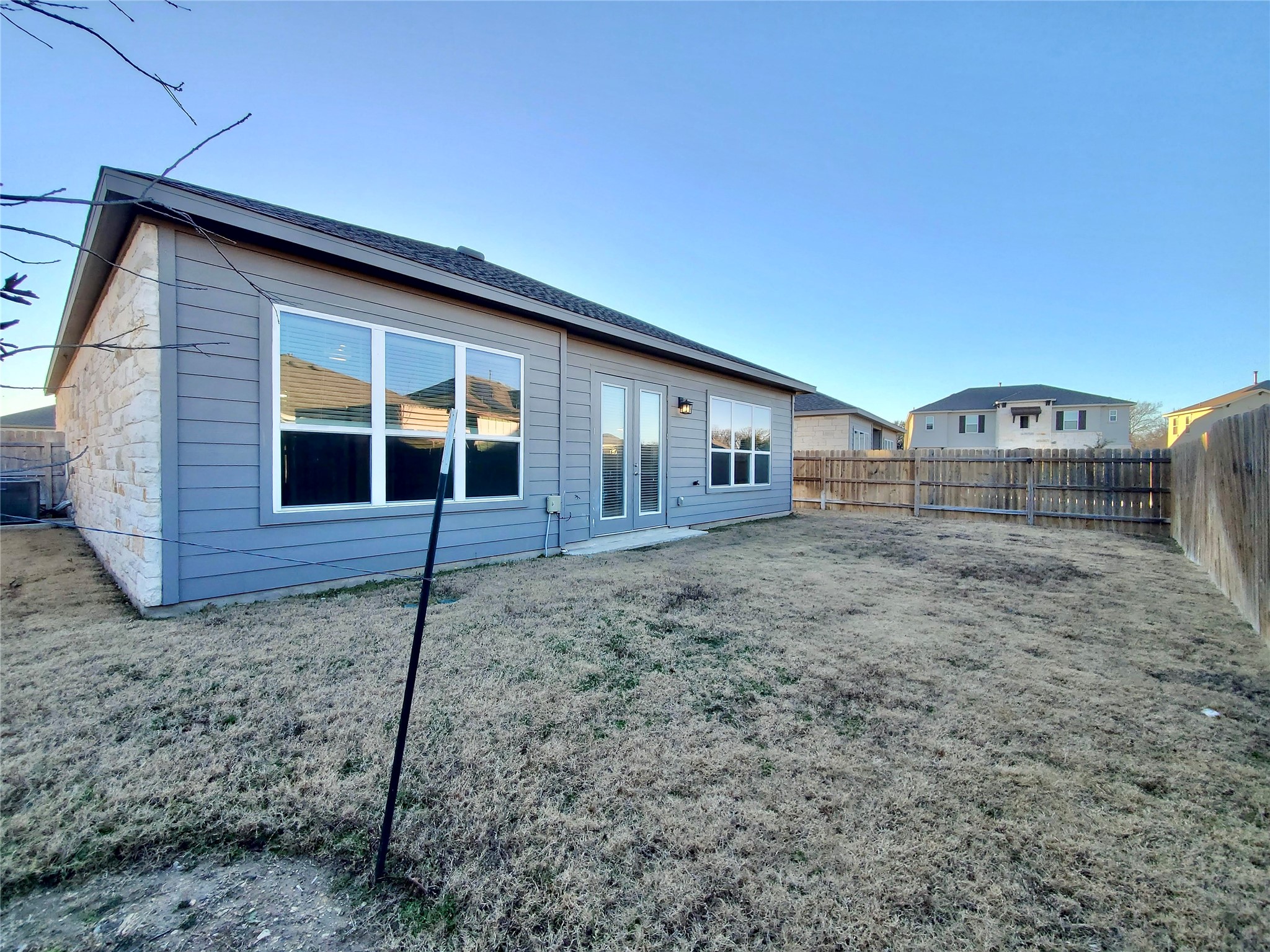 main property photo 20
