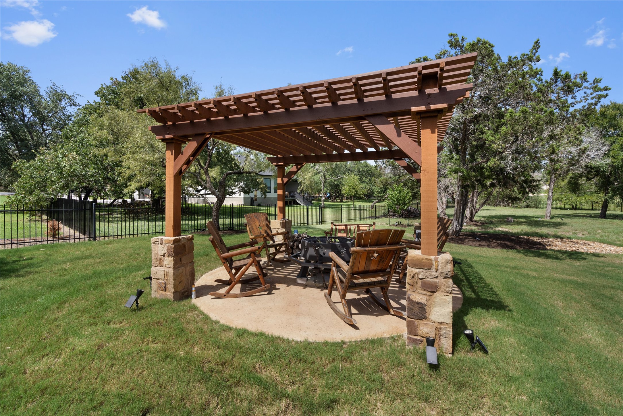 main property photo 35
