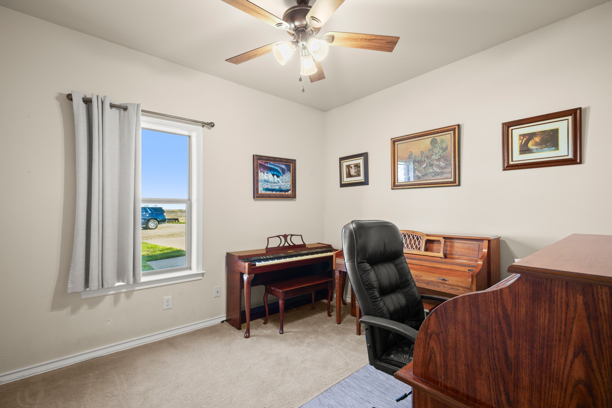 main property photo 19