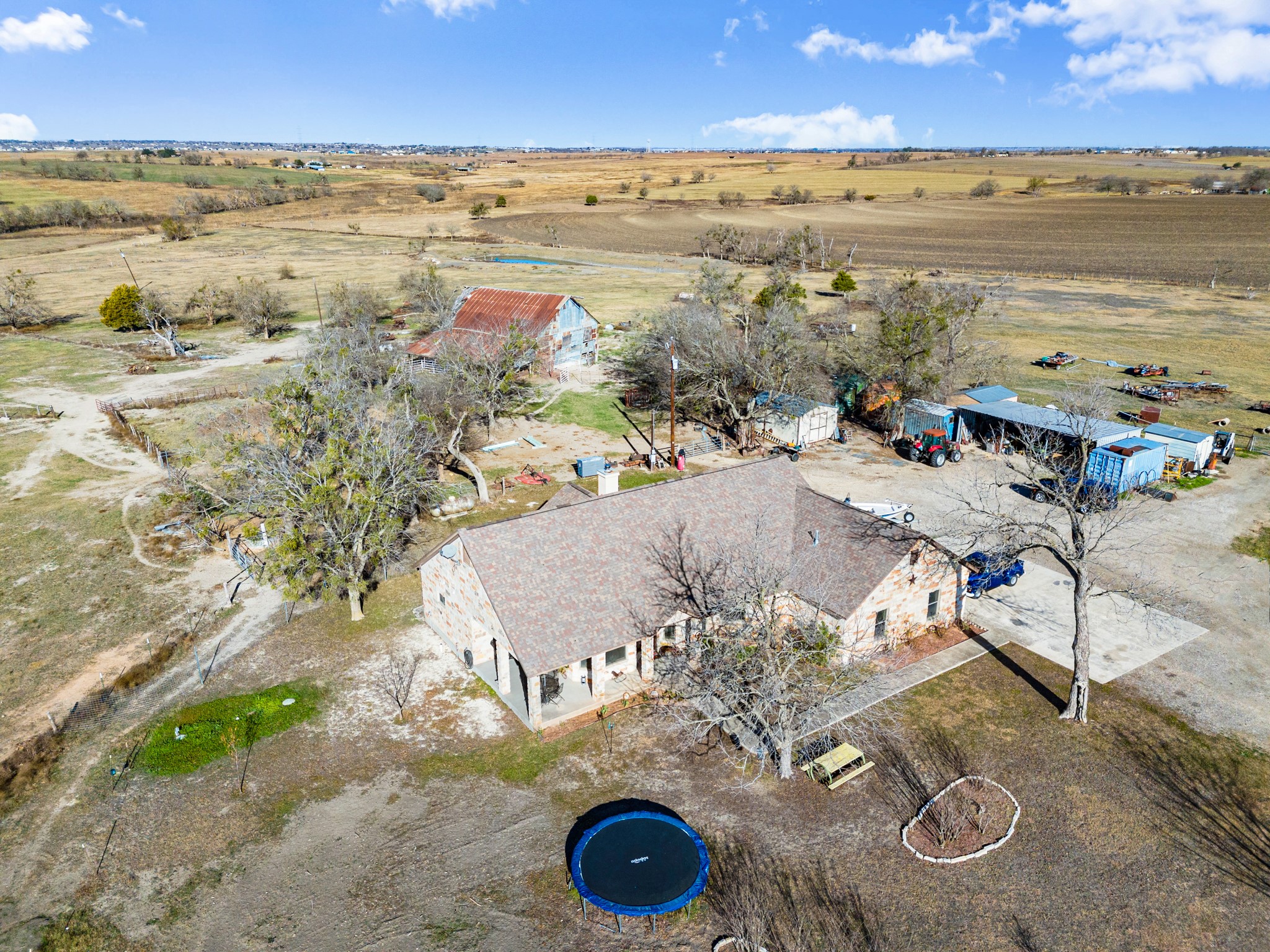 main property photo 2