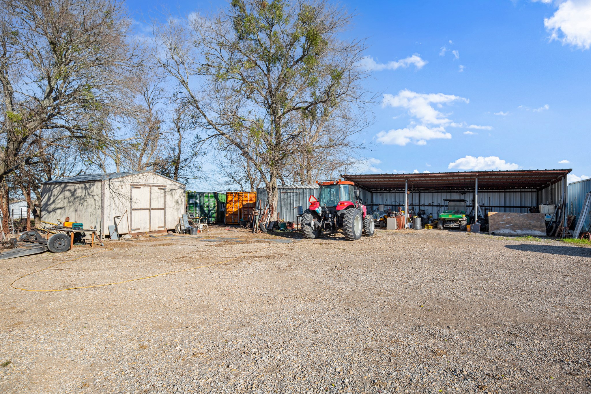 main property photo 23