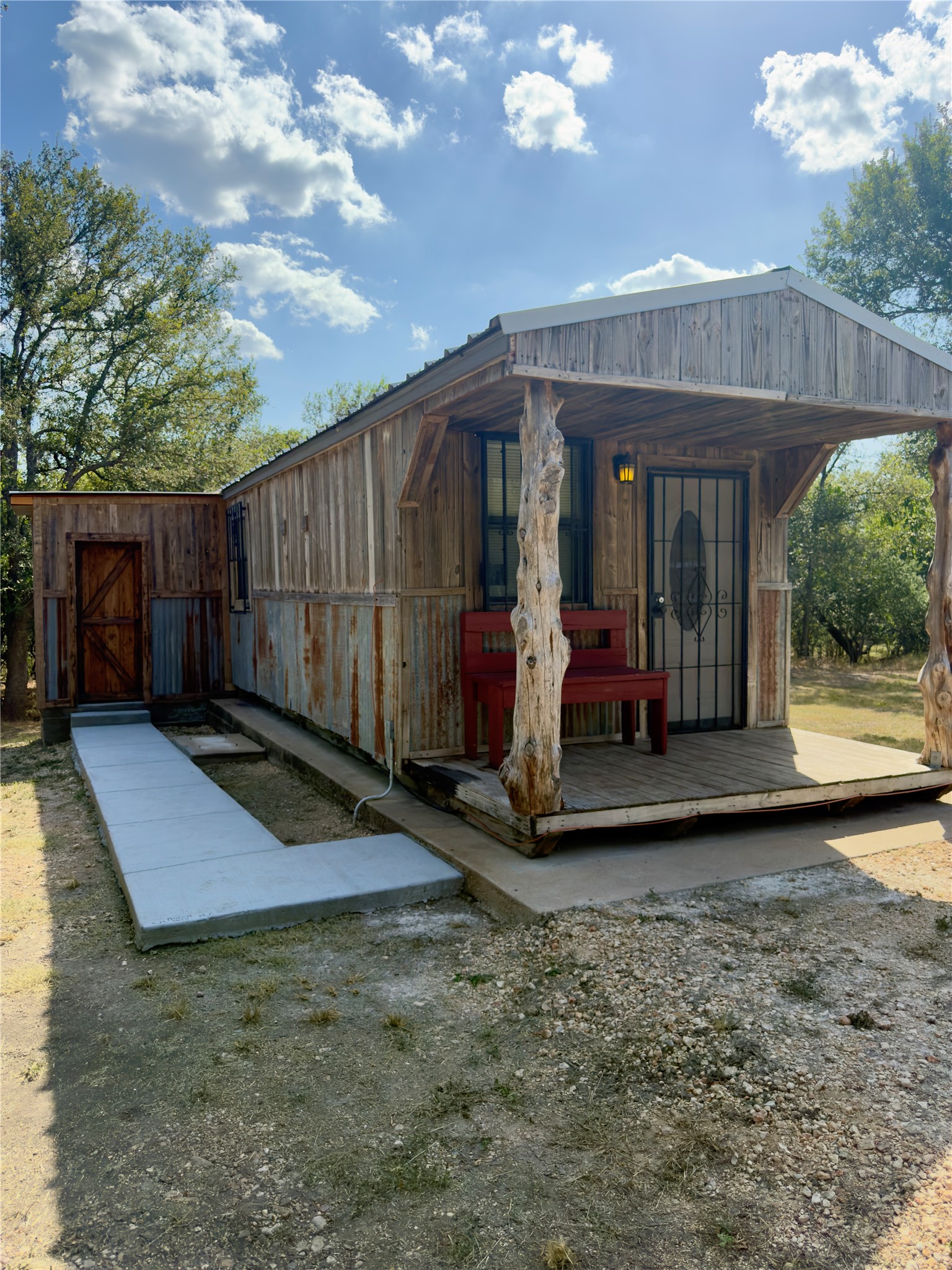 main property photo 8
