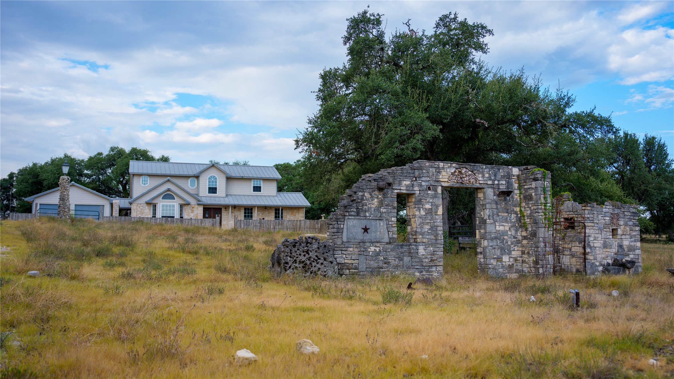 main property photo 18