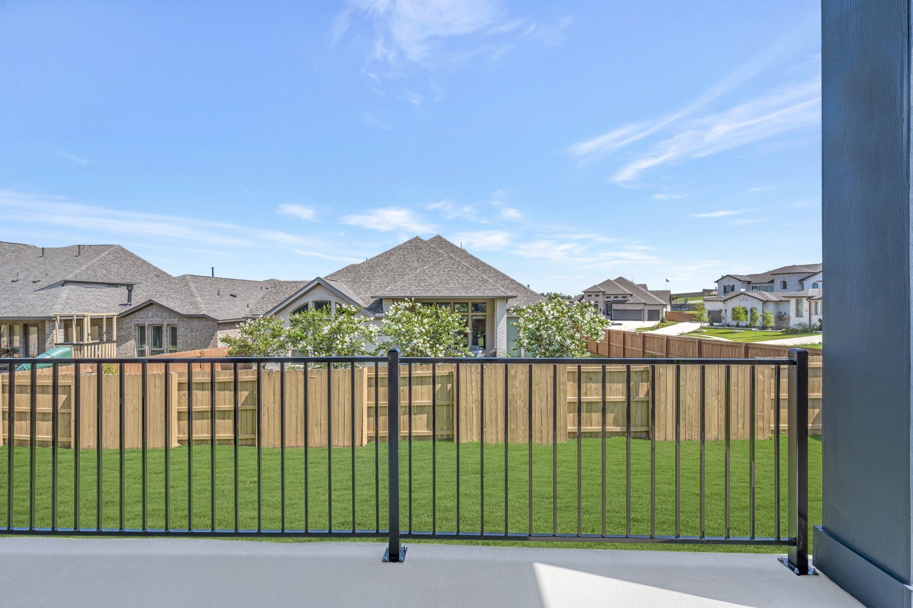 main property photo 23