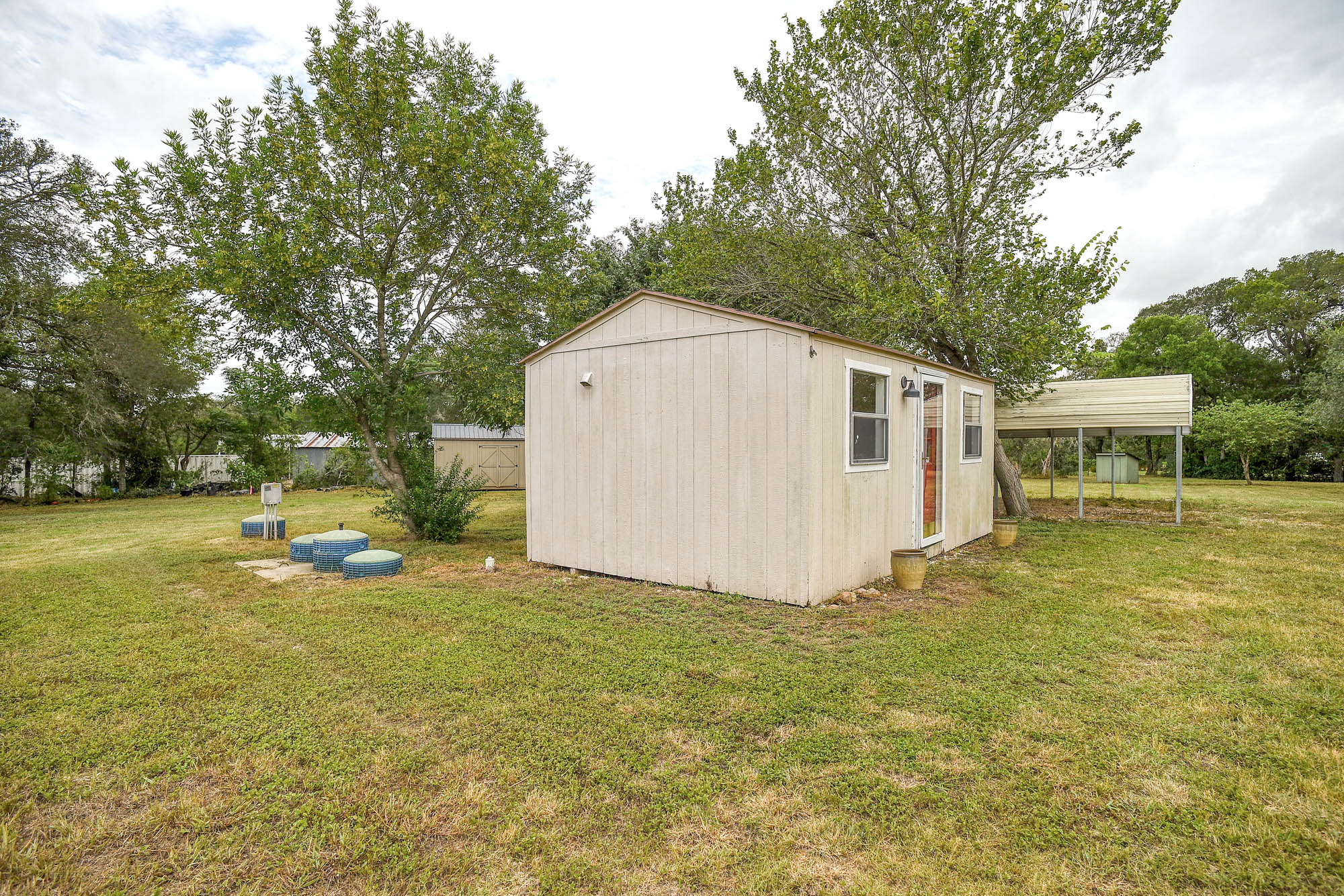 main property photo 32