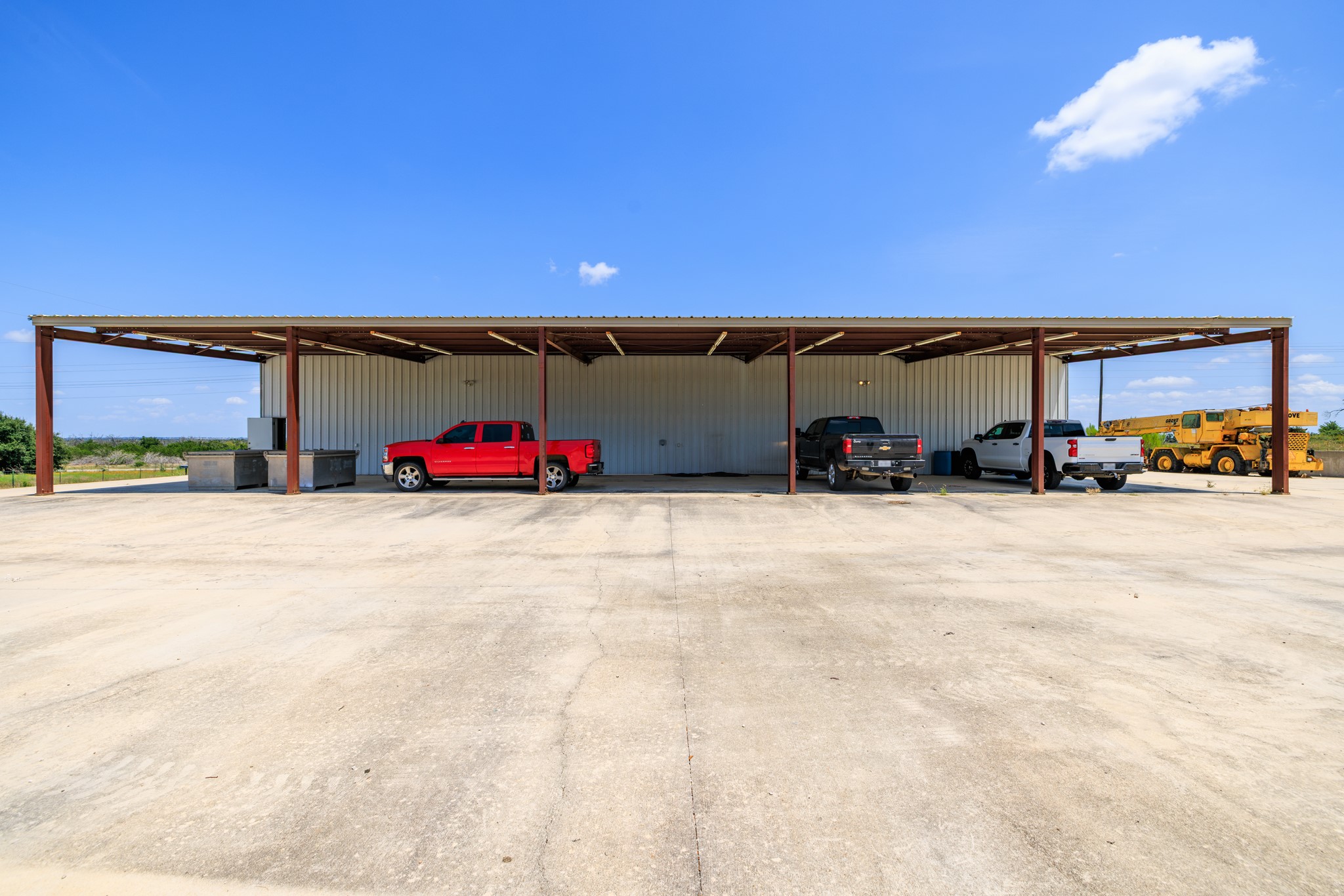 main property photo 10
