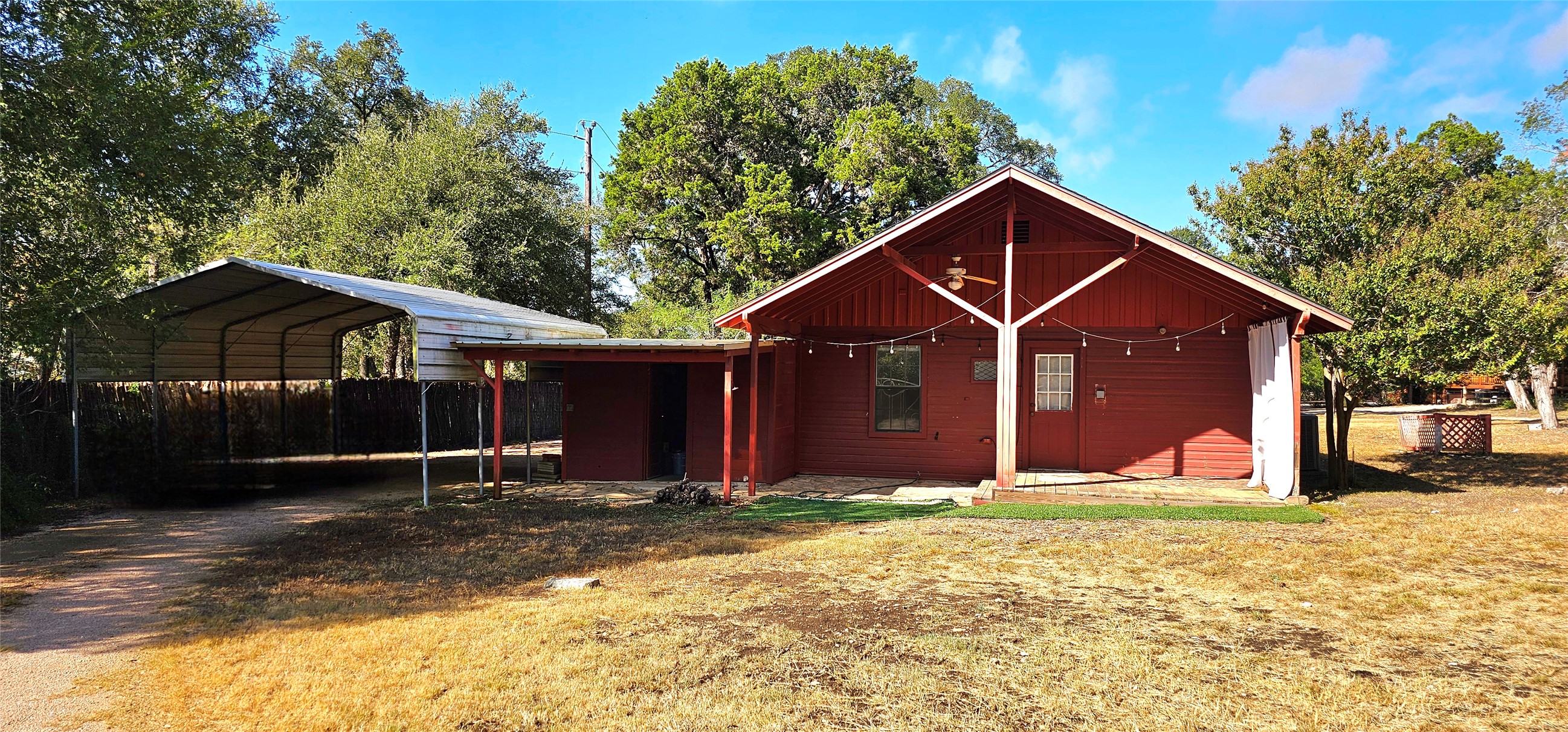 main property photo 11