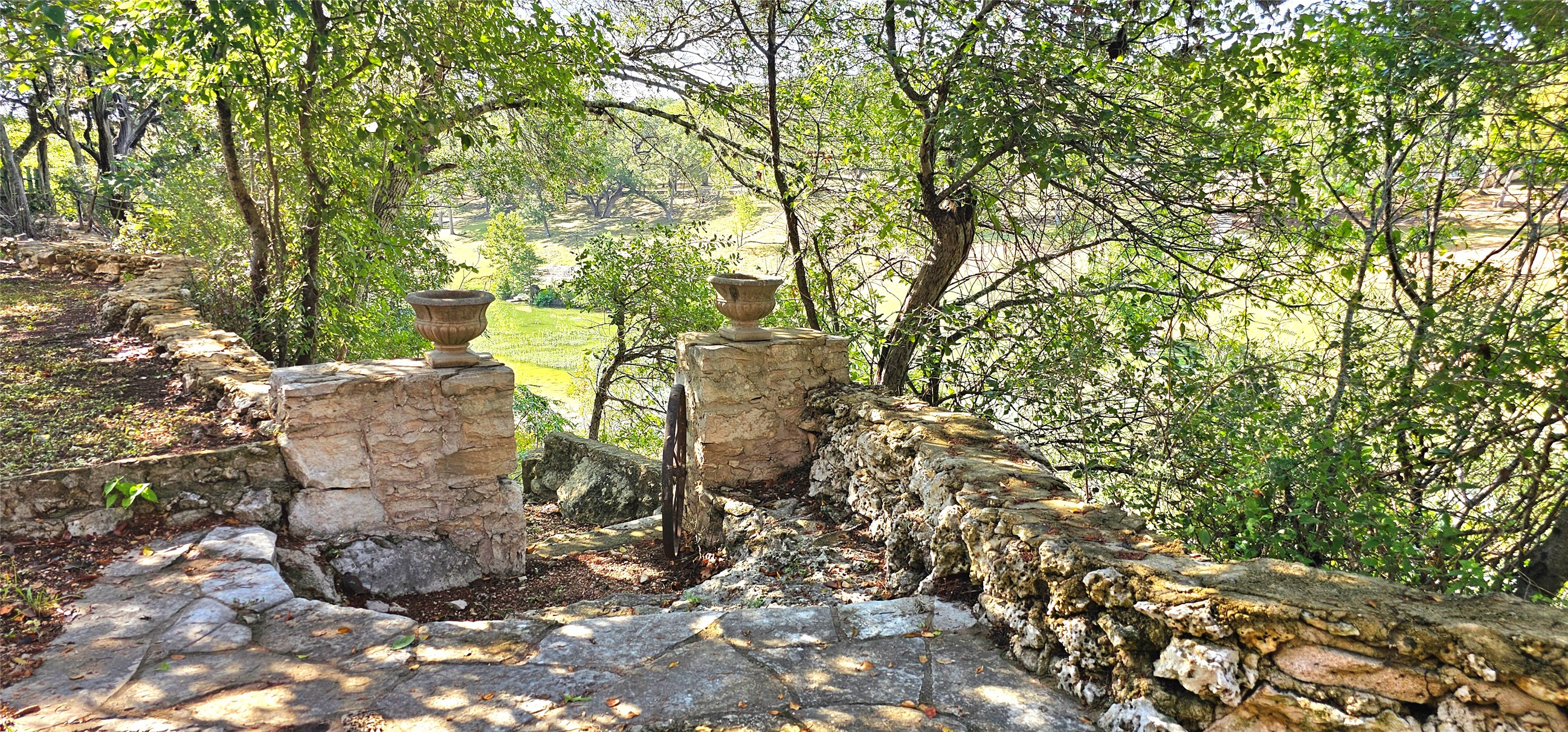 main property photo 18