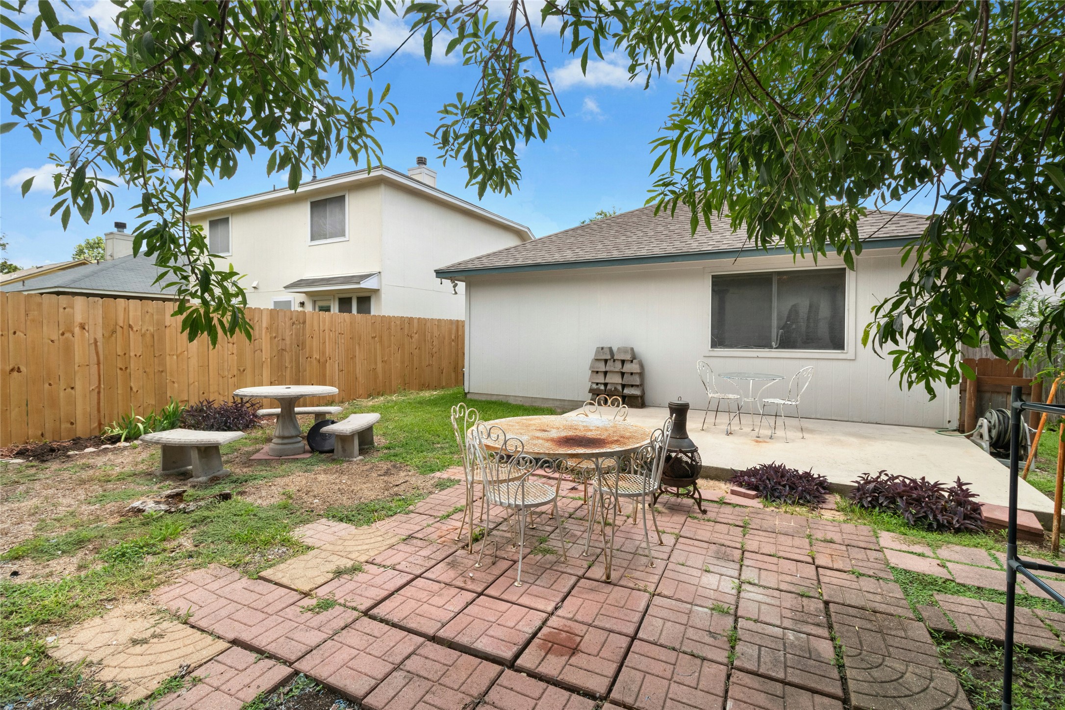 main property photo 19