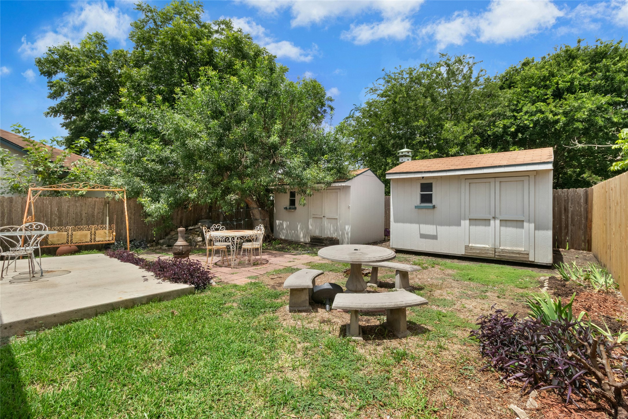 main property photo 20