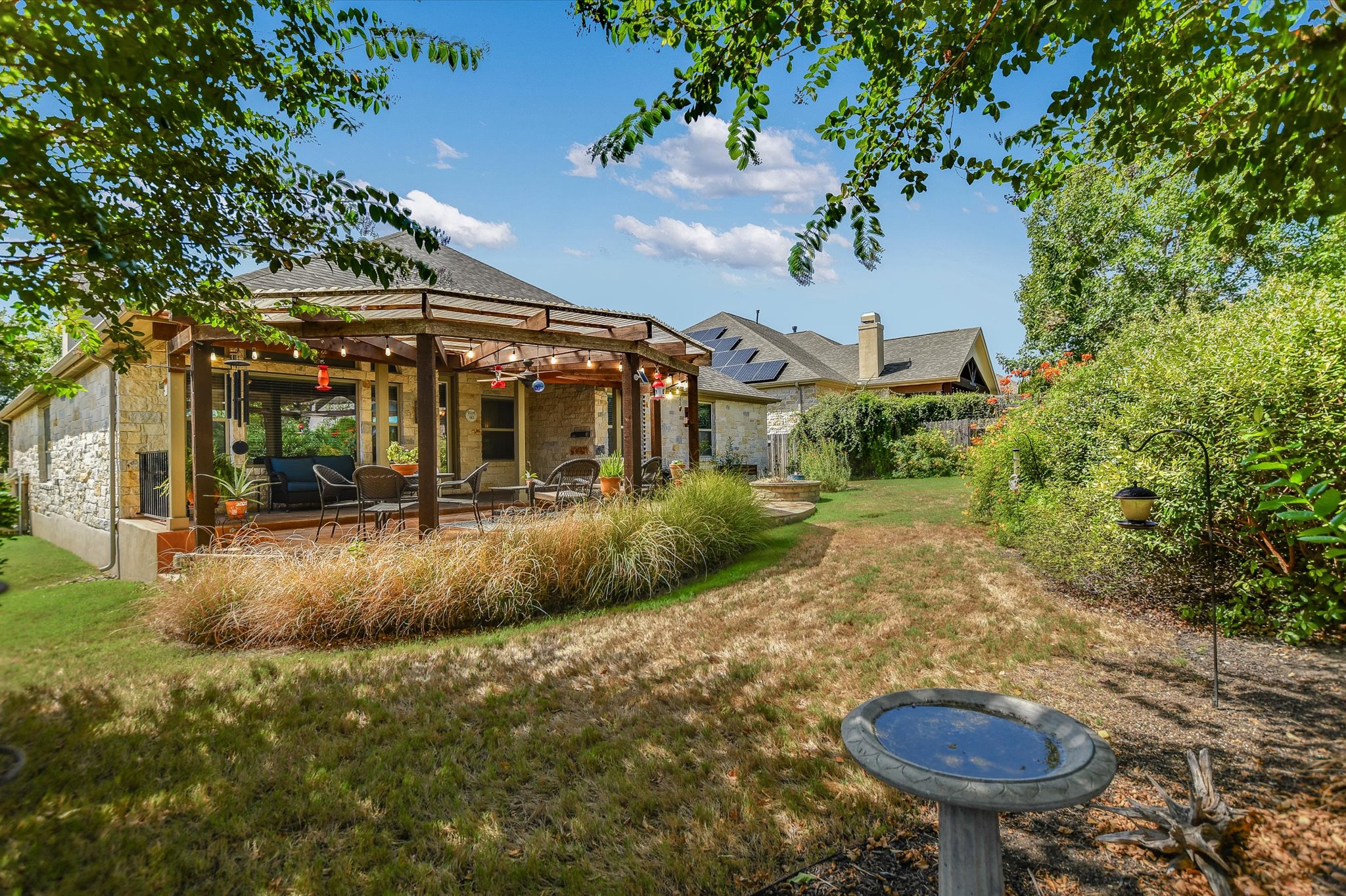 main property photo 28