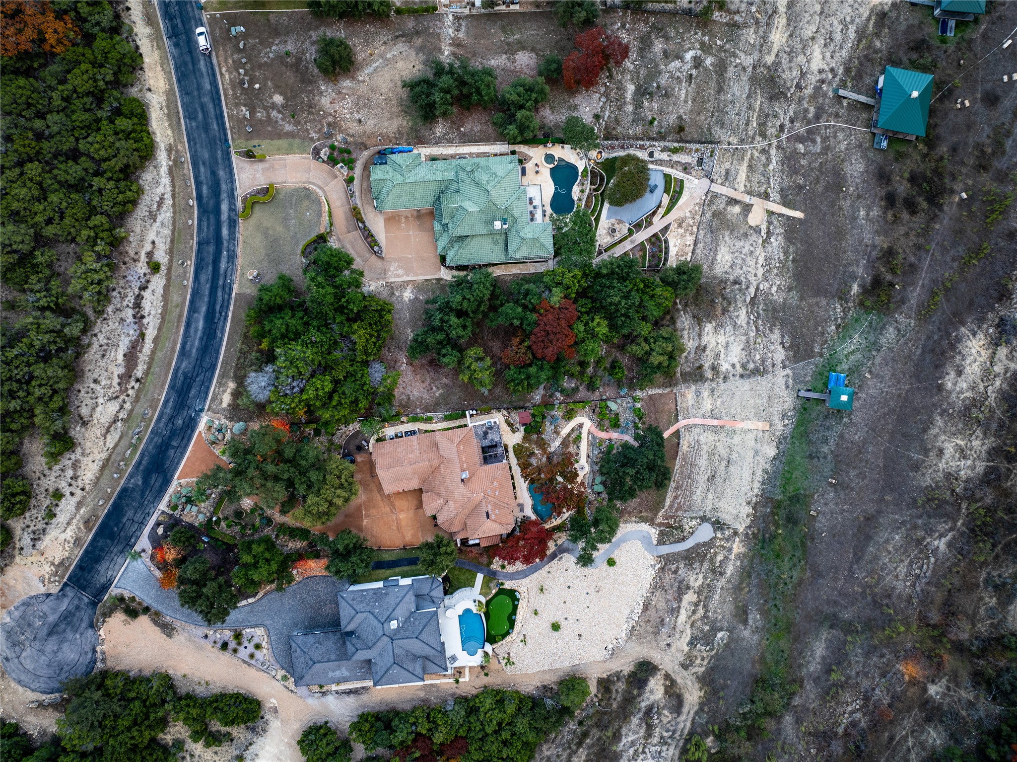 main property photo 2